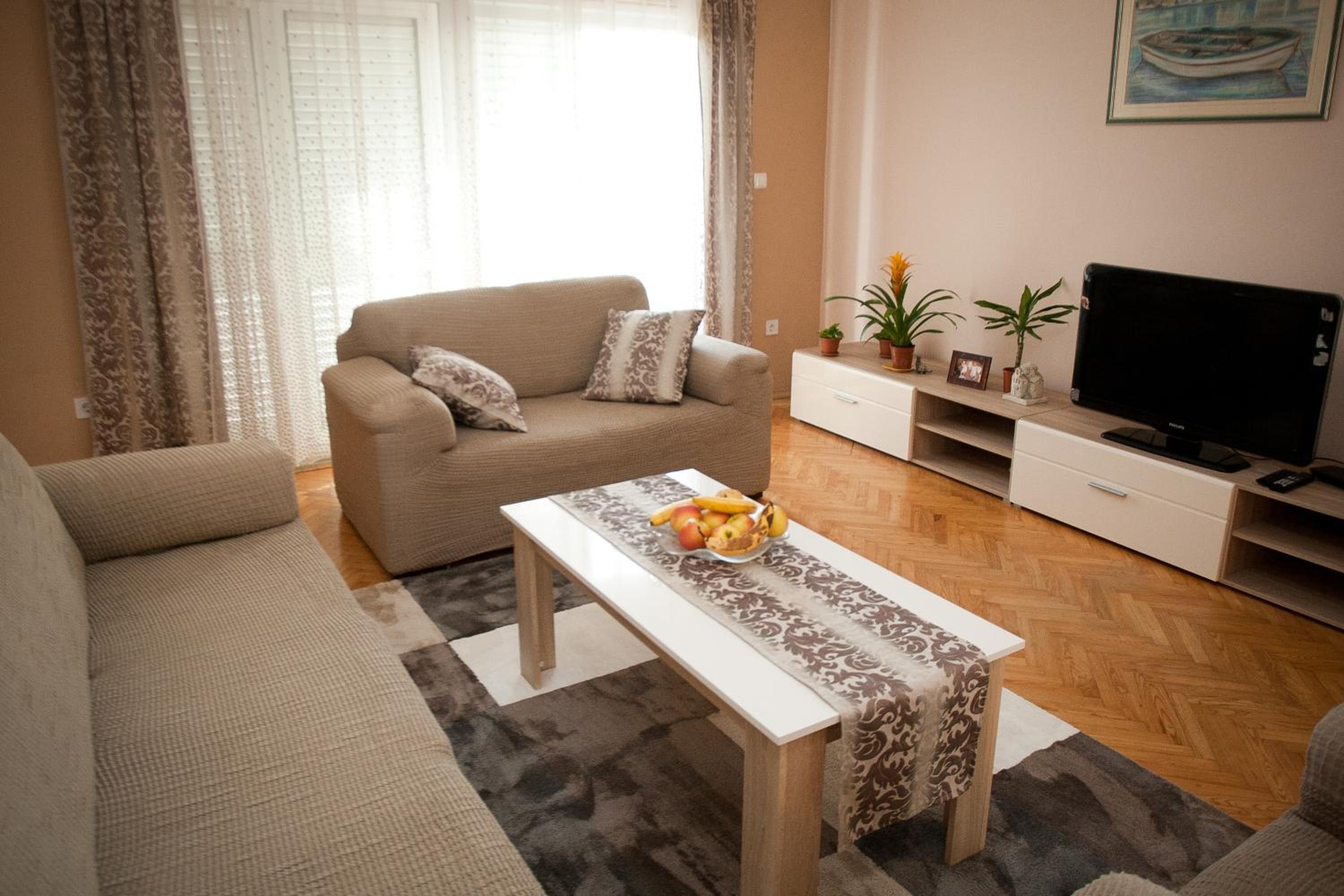 Apartment - Photo 1