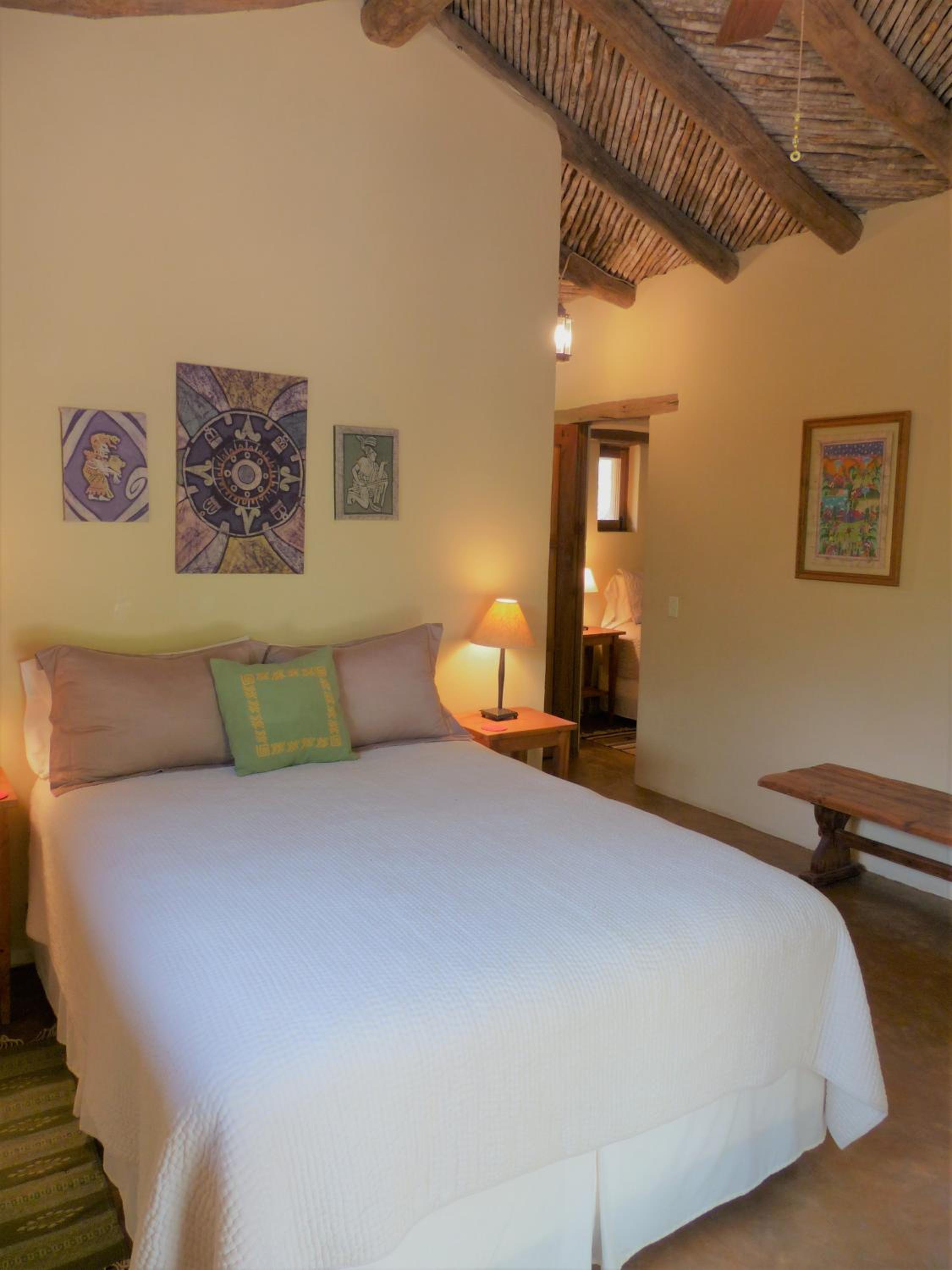 Deluxe Queen Room with Two Queen Beds photo 3