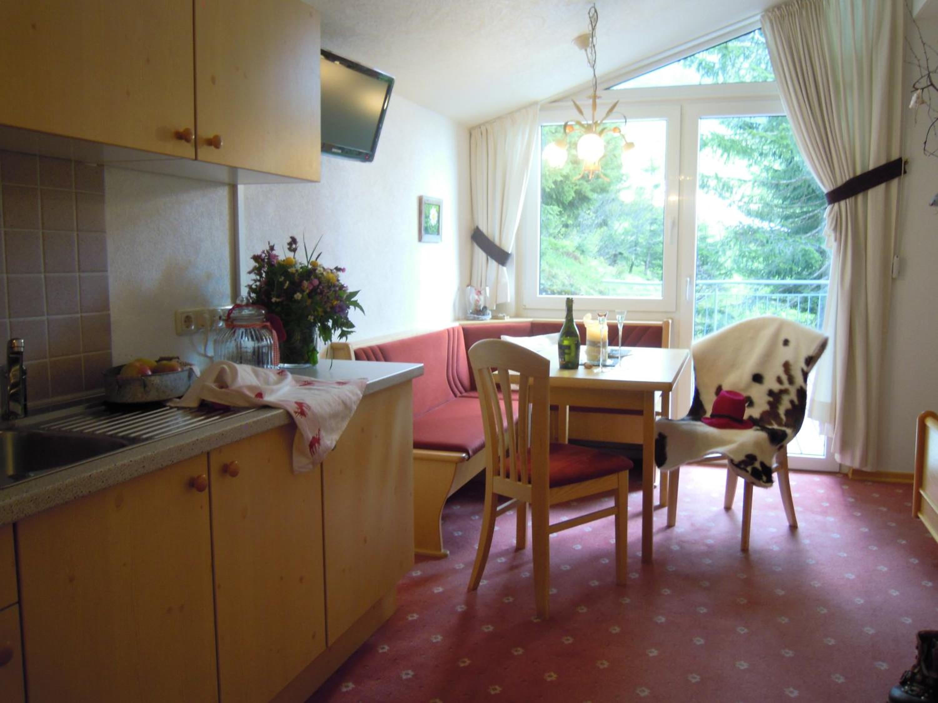 One-Bedroom Apartment - Annex photo 3