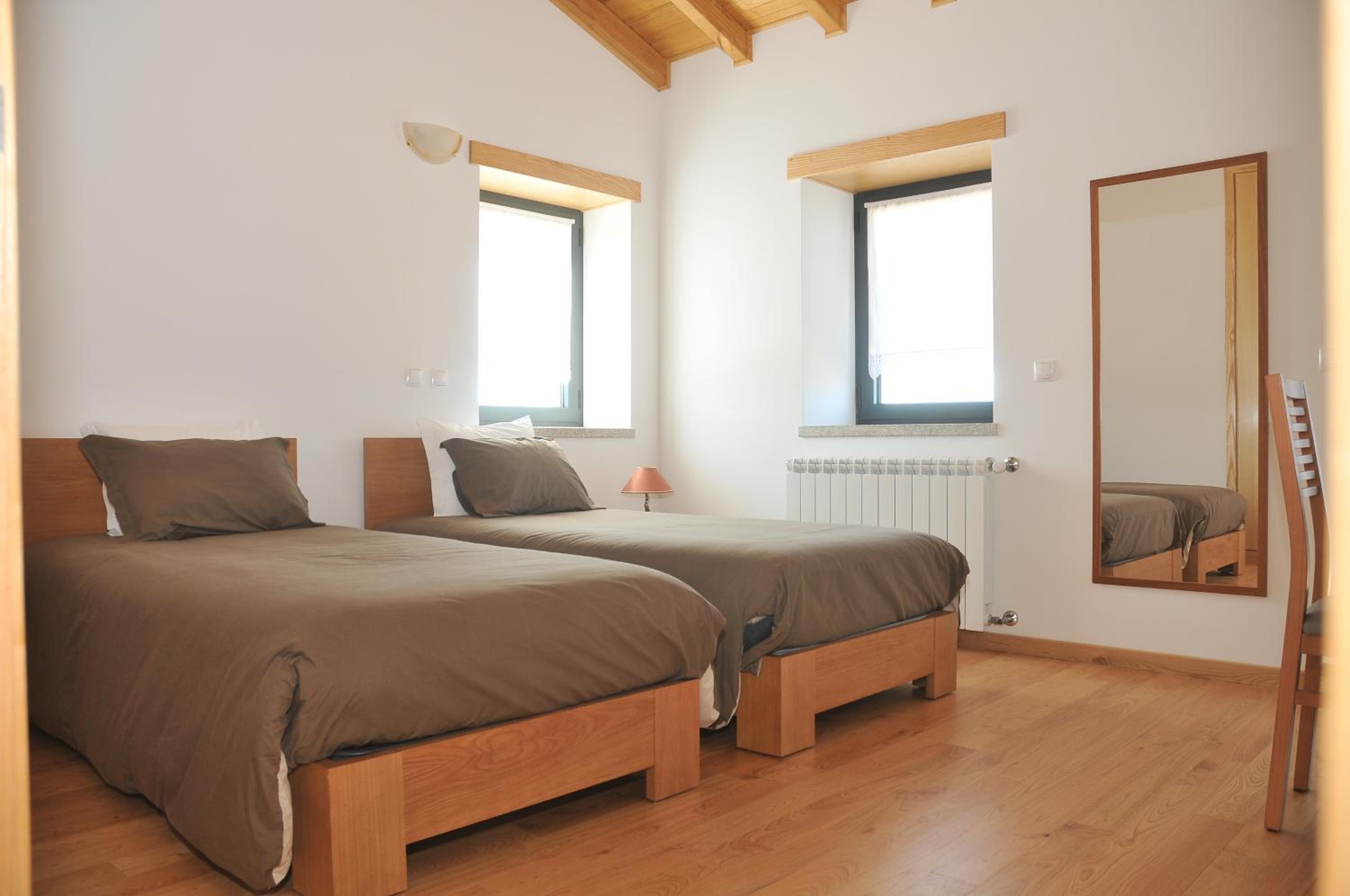Double or Twin Room with Shared Bathroom photo 3