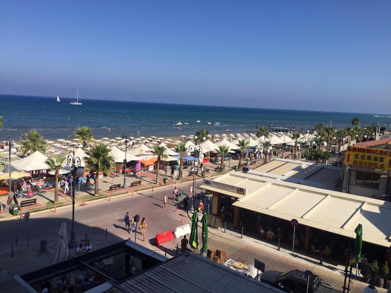 Apartment with Sea View - Photo 8