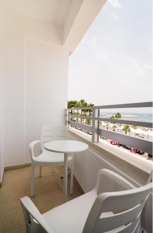 Apartment with Sea View - Photo 10