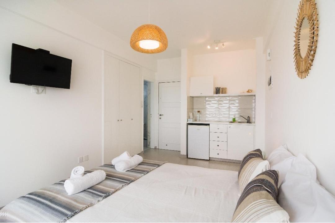 Apartment with Sea View - Photo 12