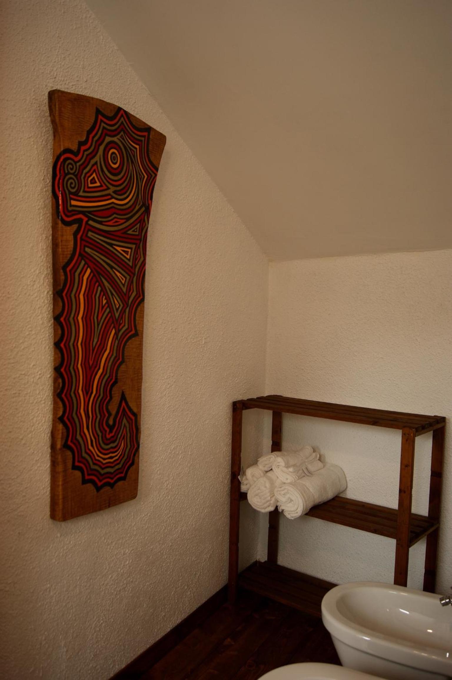 Deluxe Double Room with Extra Bed - Photo 13