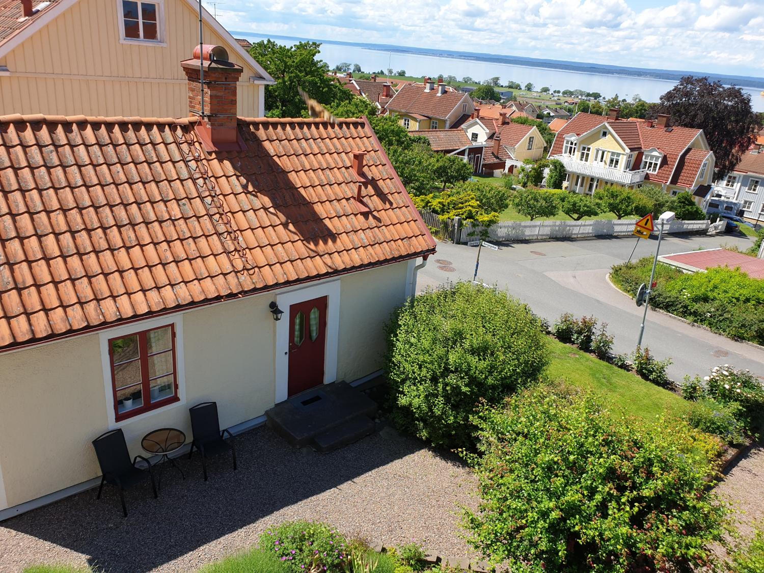 Yellow Cottage - Photo 6