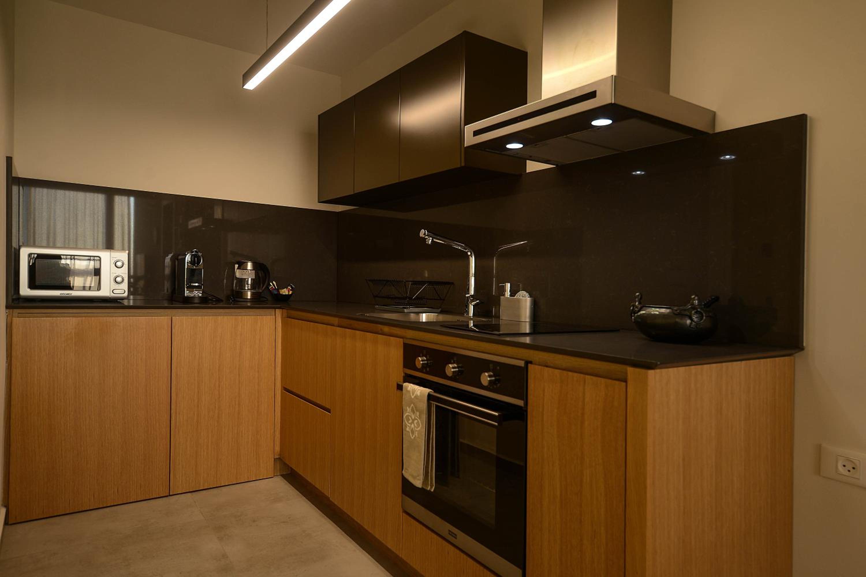 Apartment with Sea View - Photo 11