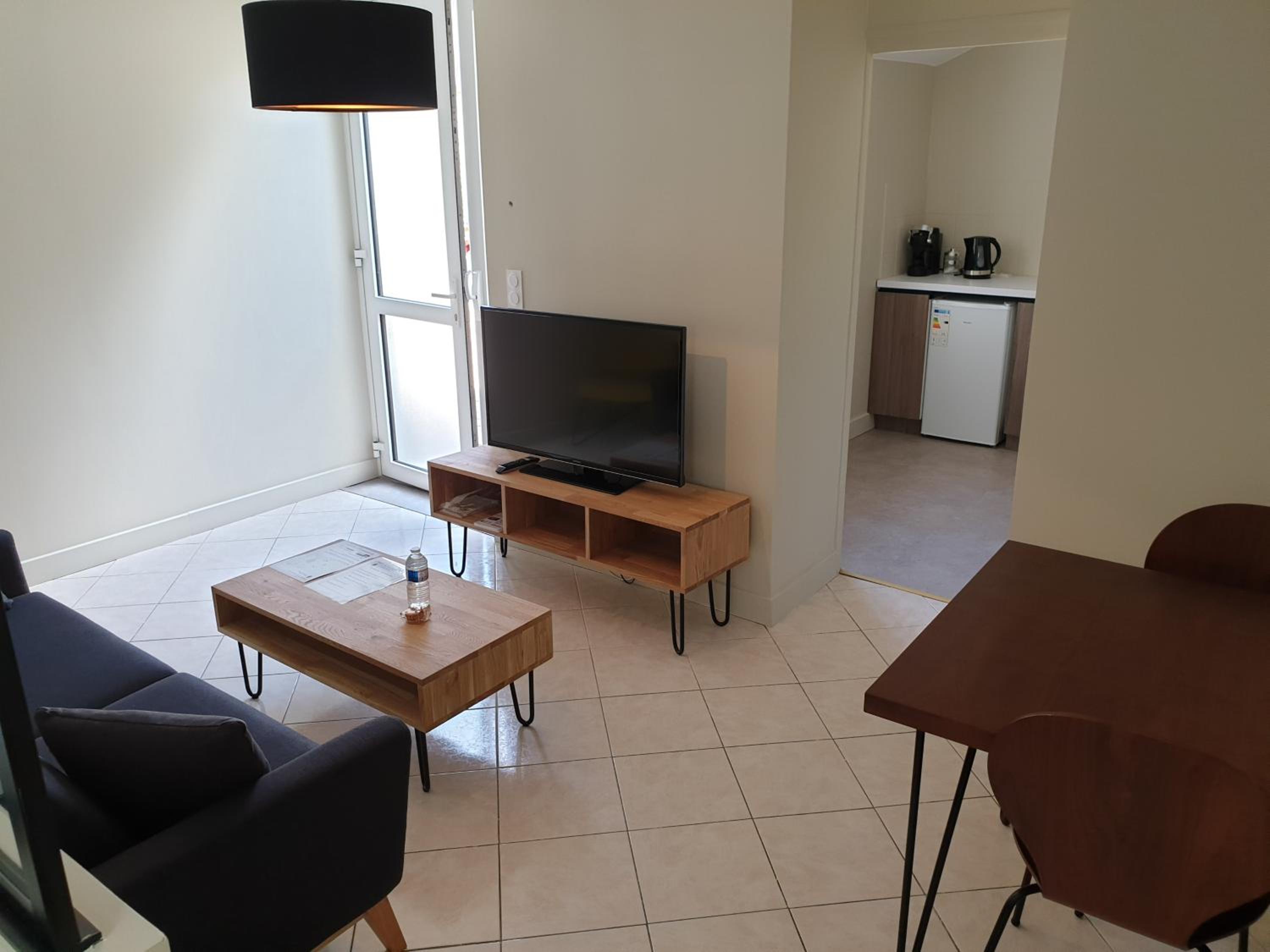 Apartment 3