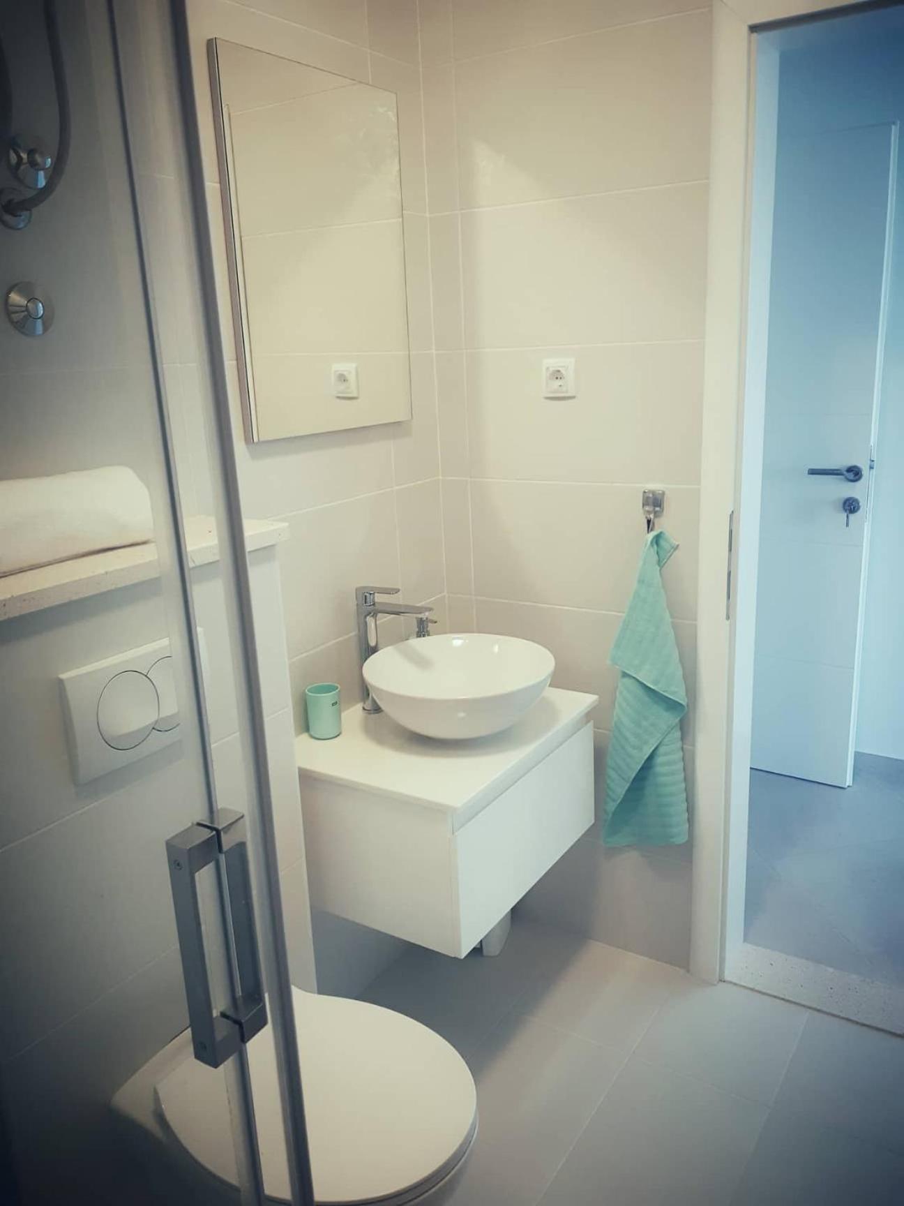 Apartment with Sea View - Photo 9