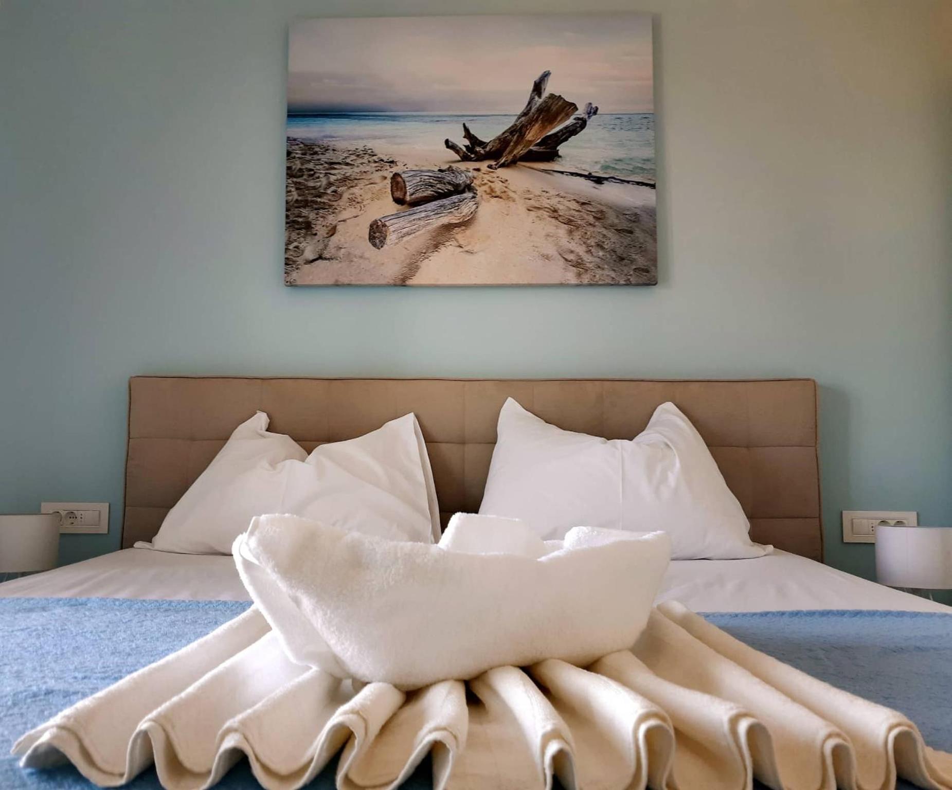 Apartment with Sea View - Photo 1