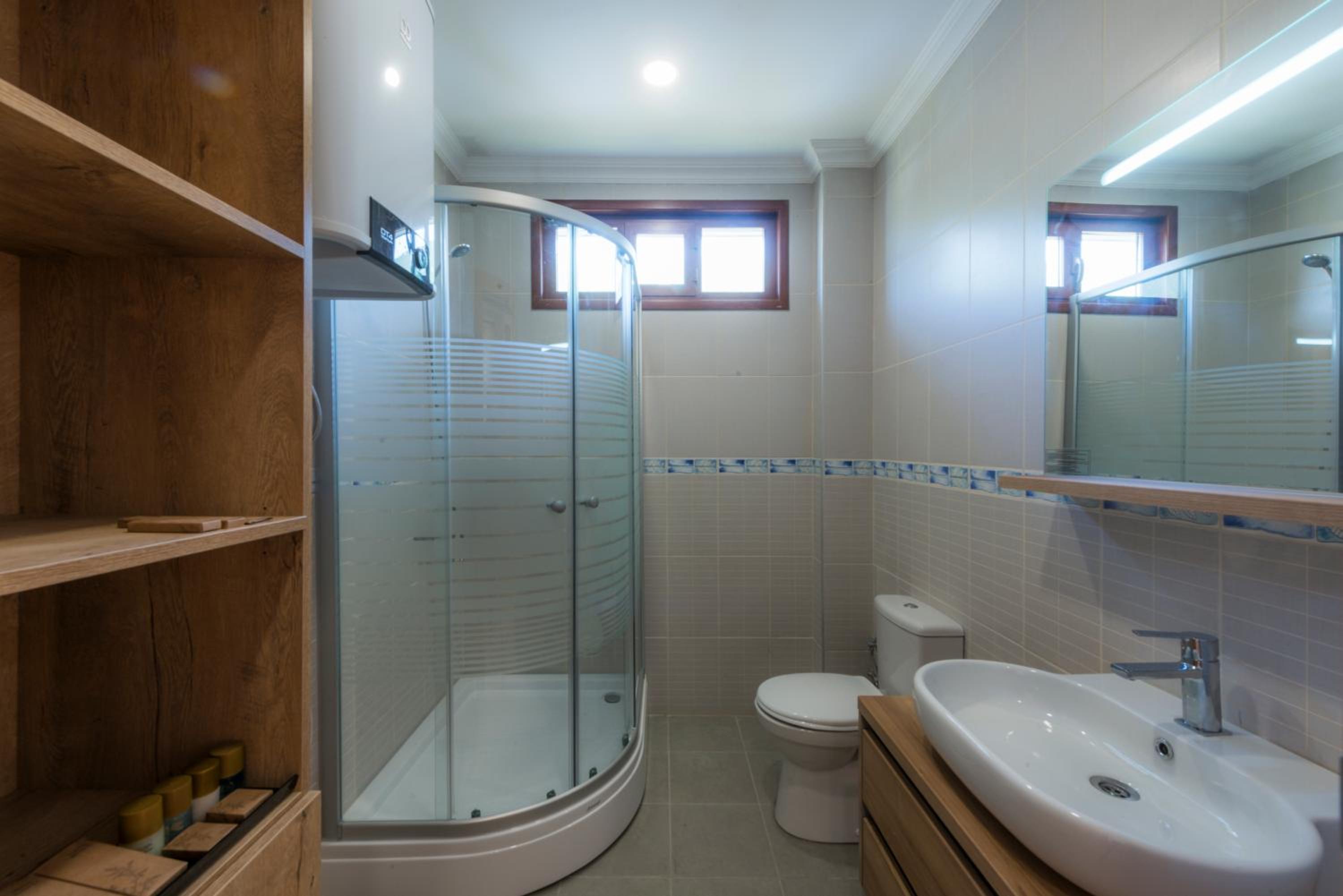 Club Deluxe Room - Photo 2