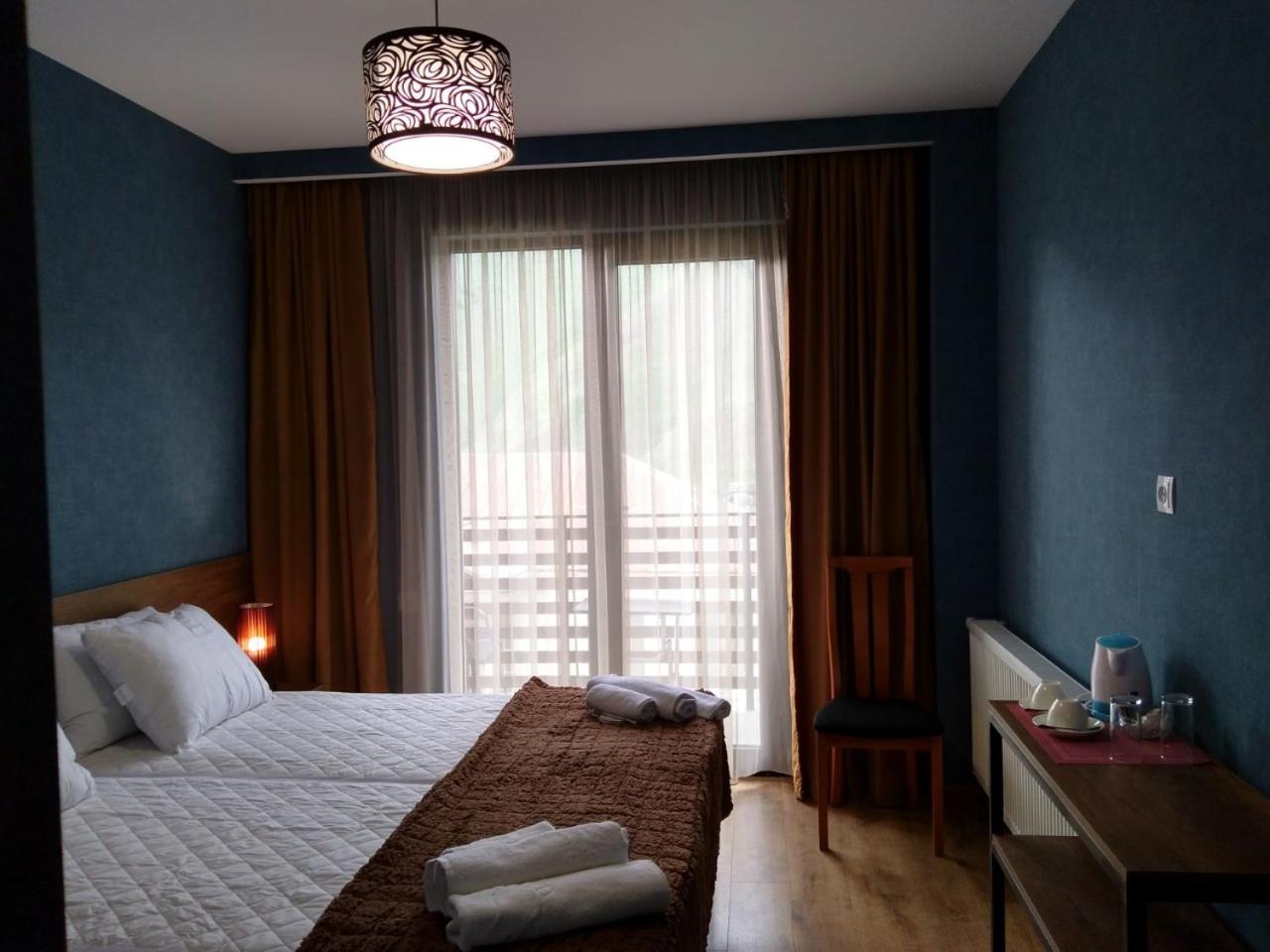 Triple Room with Mountain View