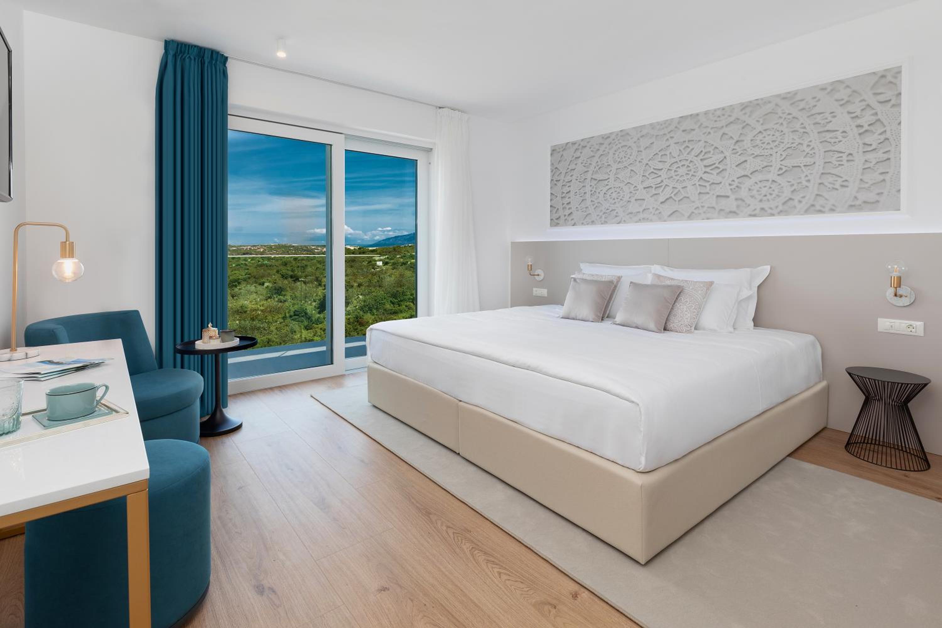  Superior Double Room with Balcony photo 2