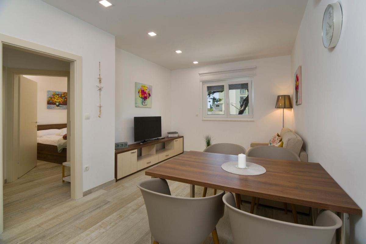 Apartment - Ground Floor photo 3