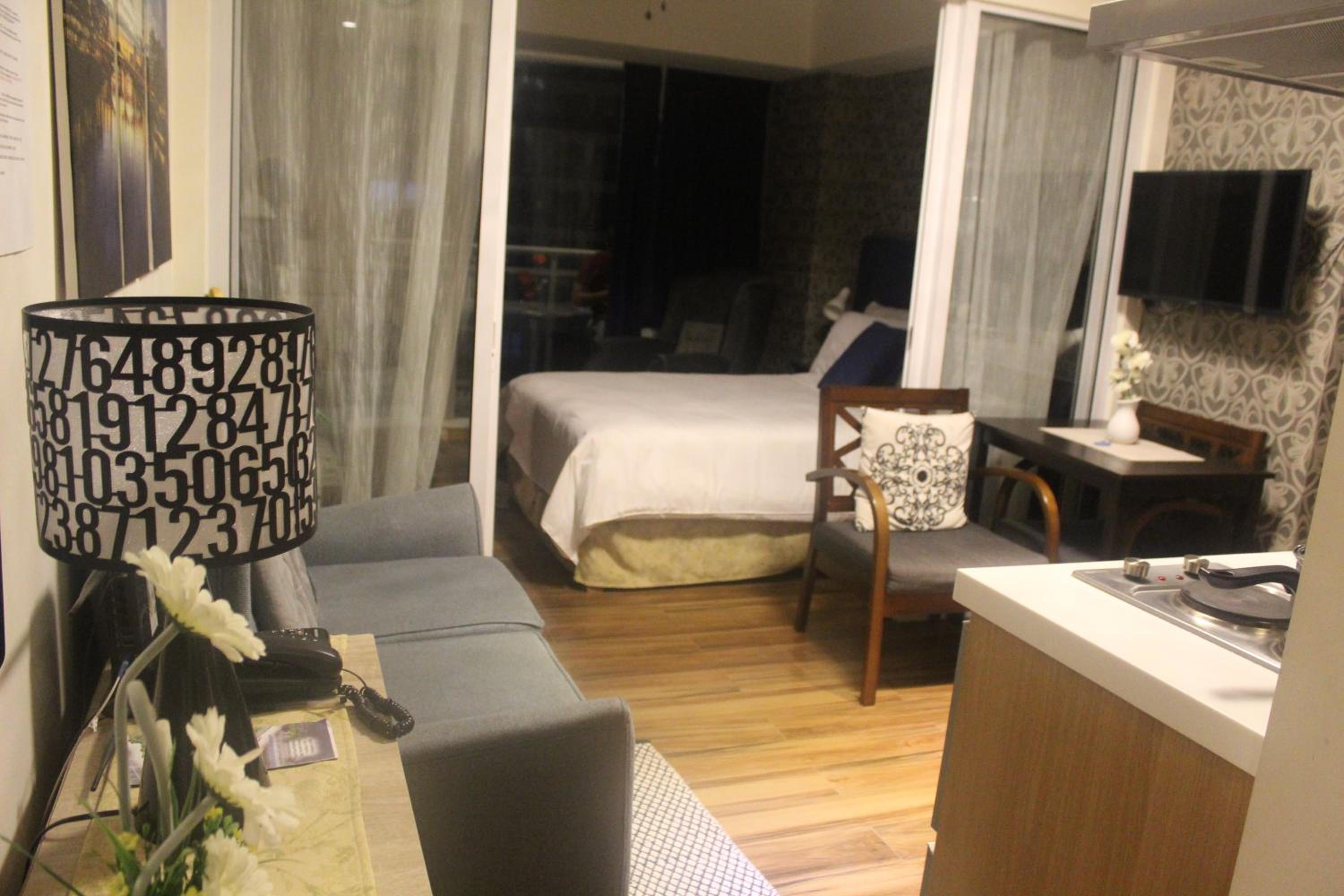 Two-Bedroom Apartment - Photo 9