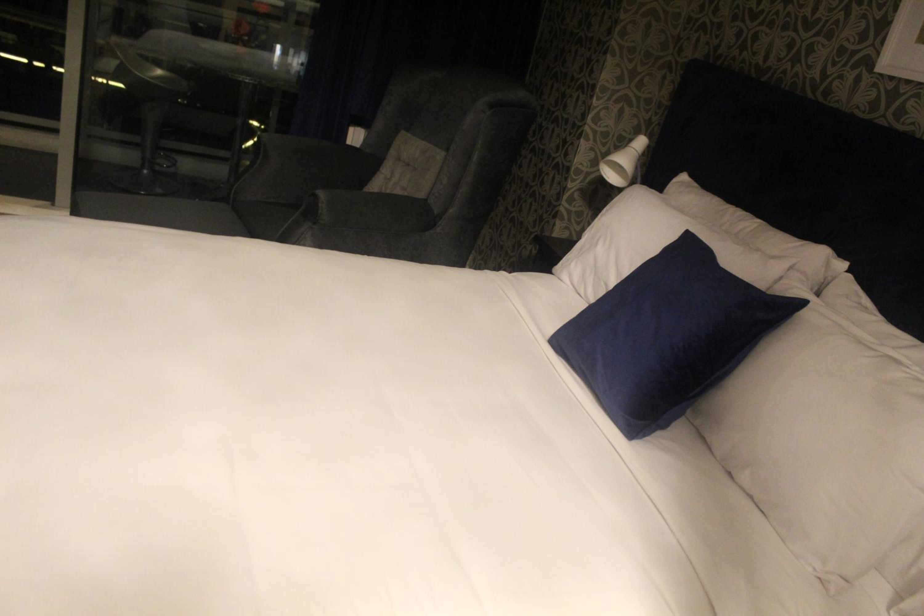 Two-Bedroom Apartment - Photo 12