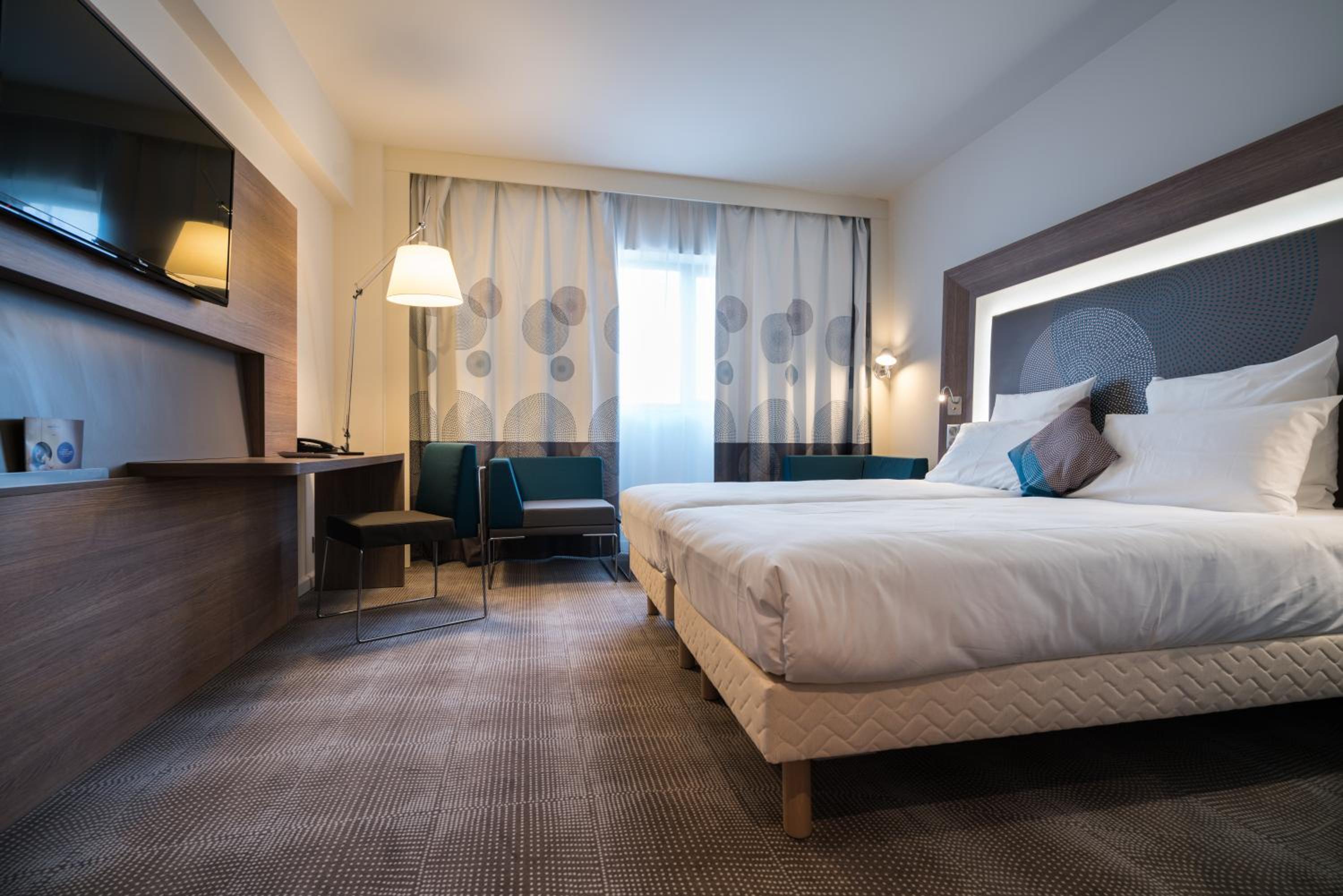 Standard Twin Room photo 2
