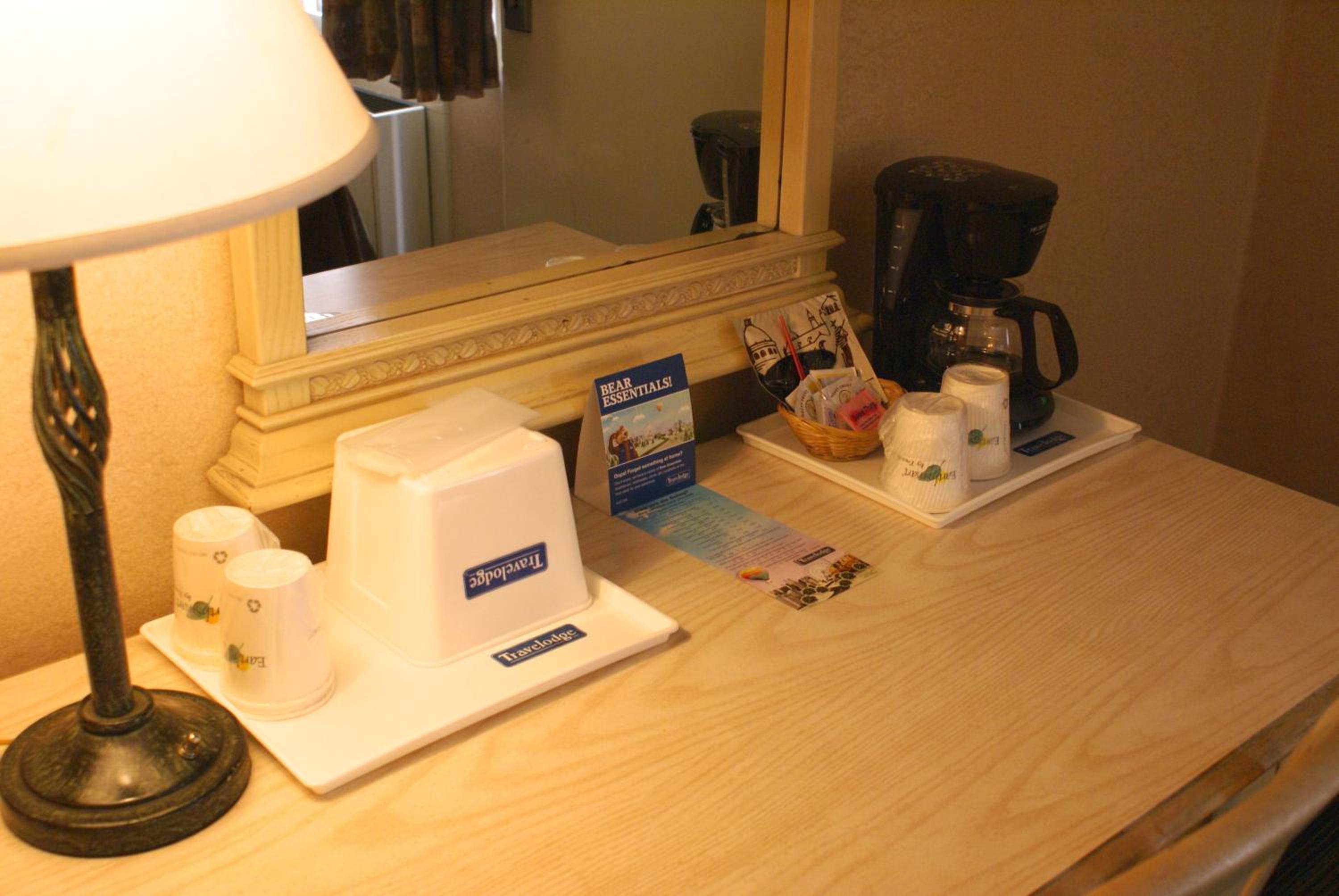 Queen Room - Disability Access/Non-Smoking photo 2