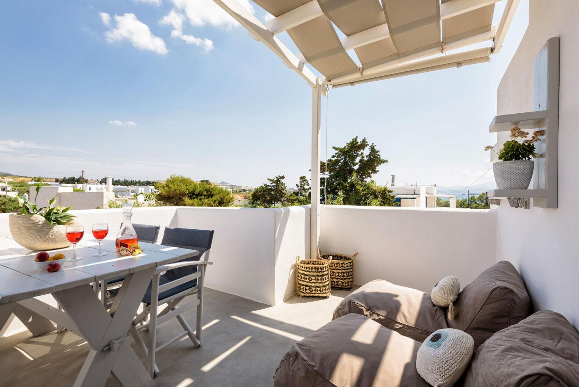 Suite with Partial Sea View - Photo 13