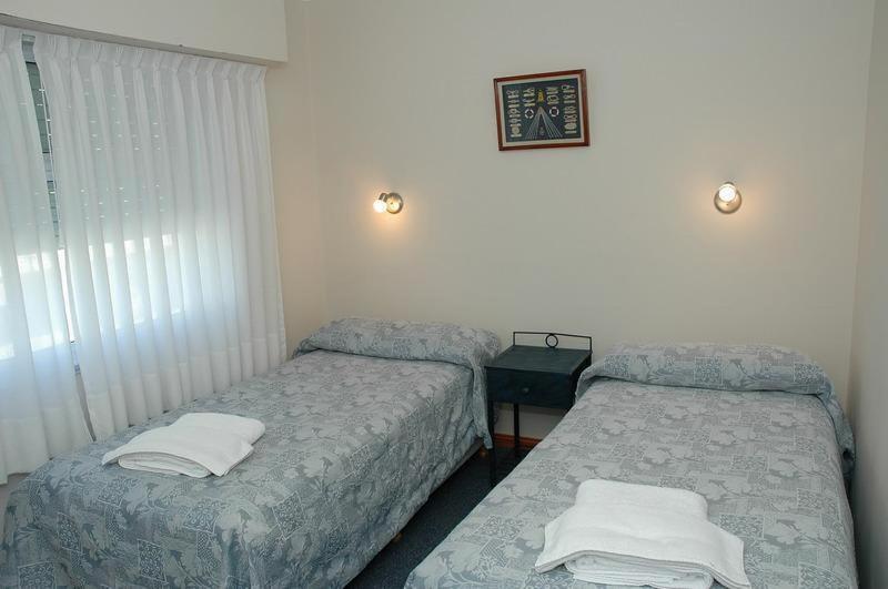 Basic Triple Room photo 2