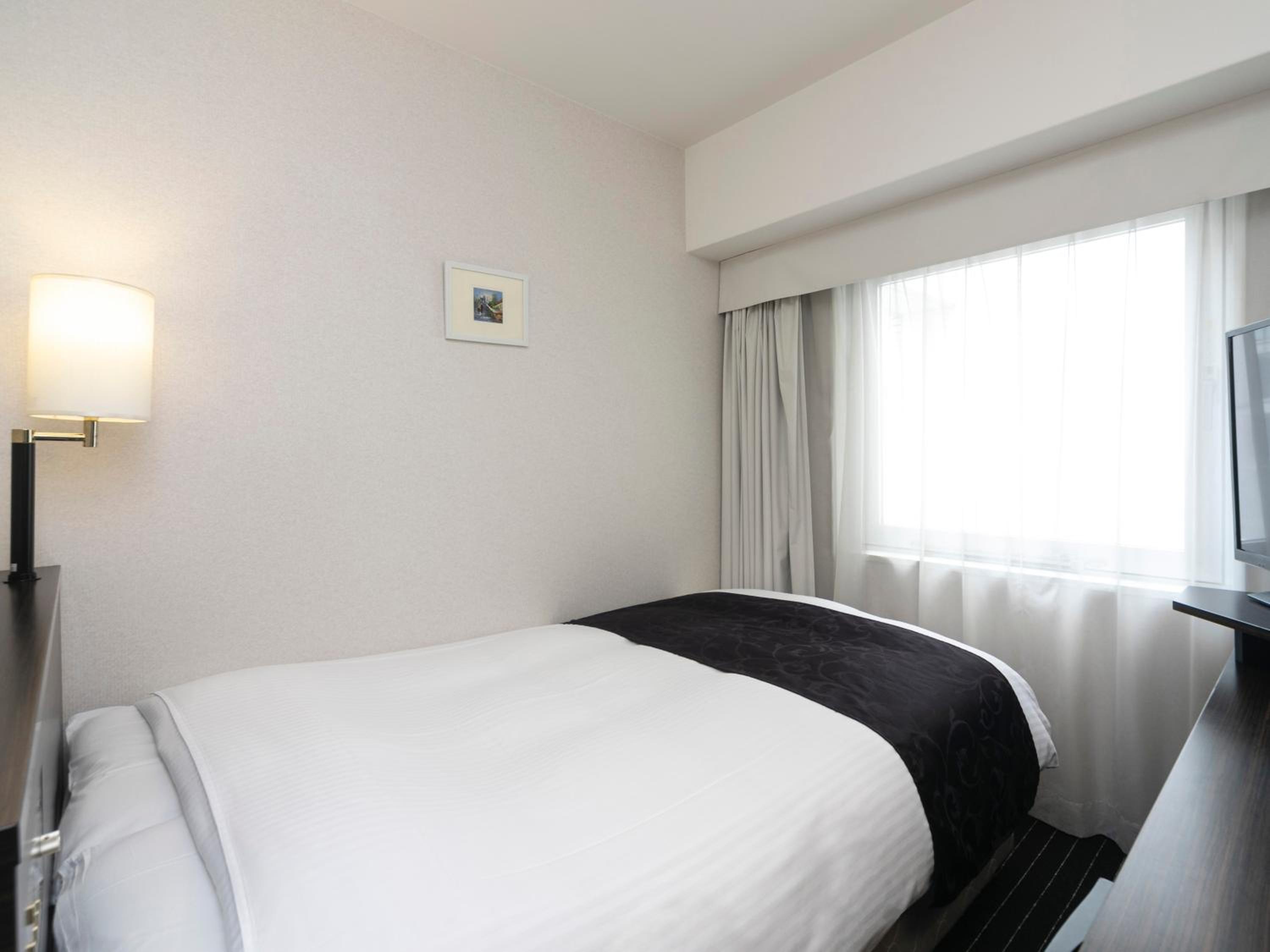Single Room - Non-Smoking