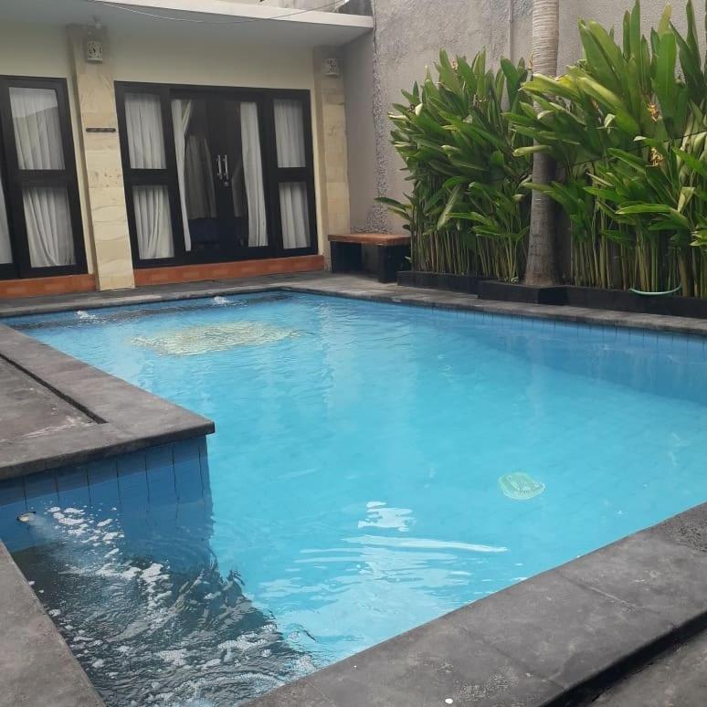 Villa with Private Pool - Photo 18