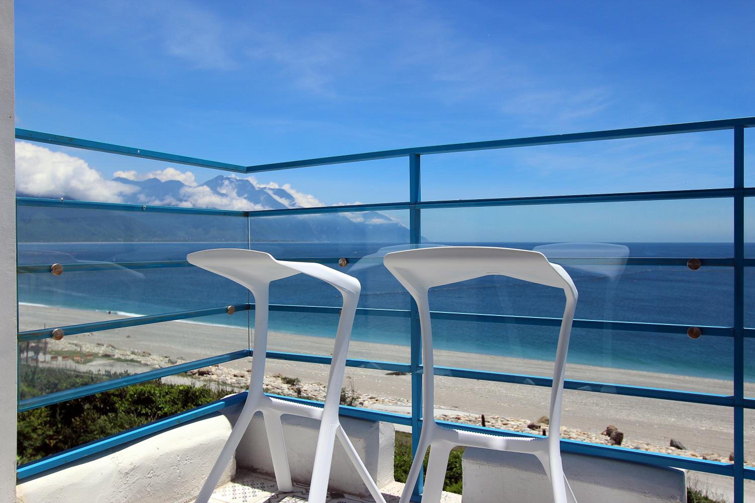 Deluxe Double Room with Sea View photo 3