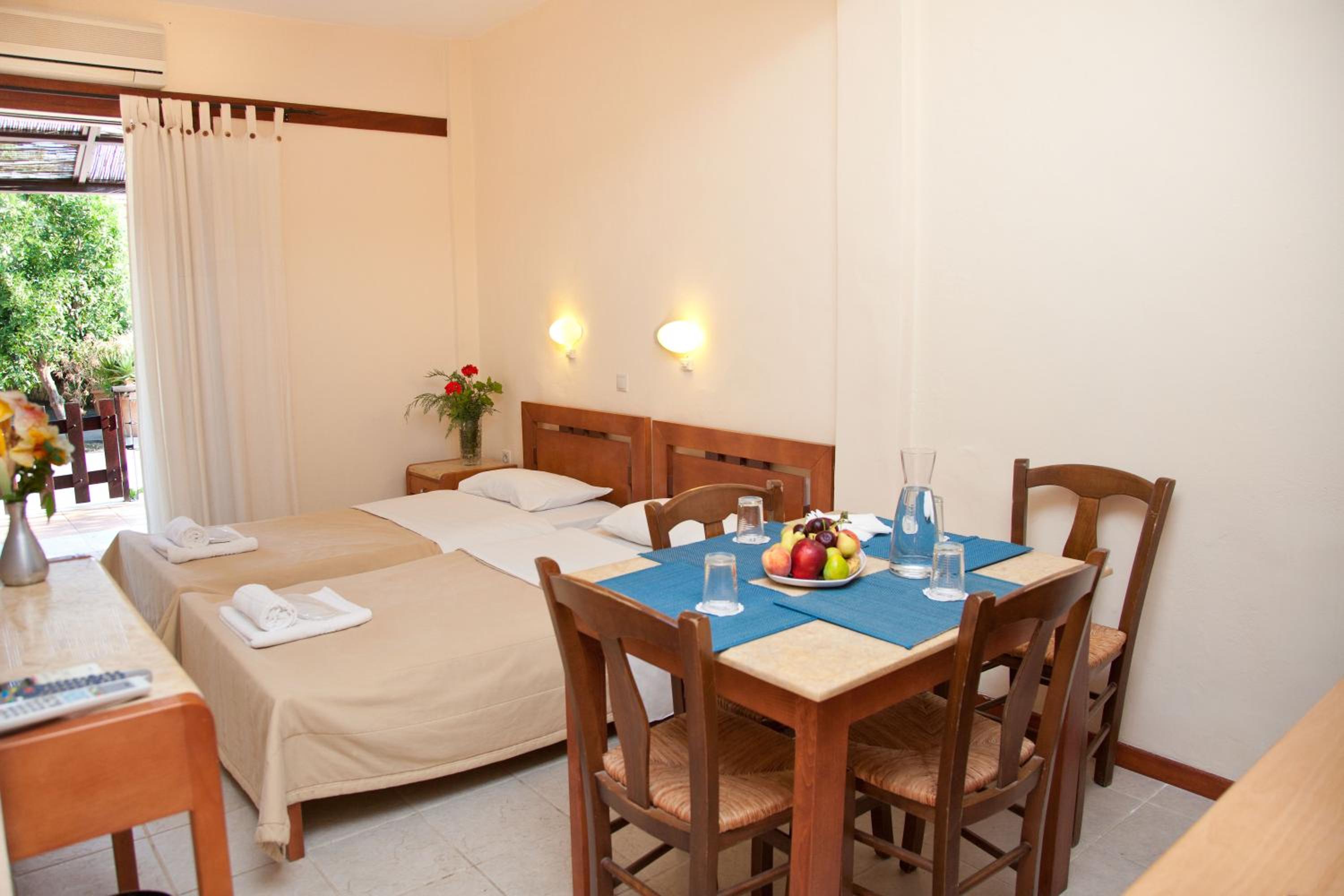 Two-Bedroom Apartment - Photo 2