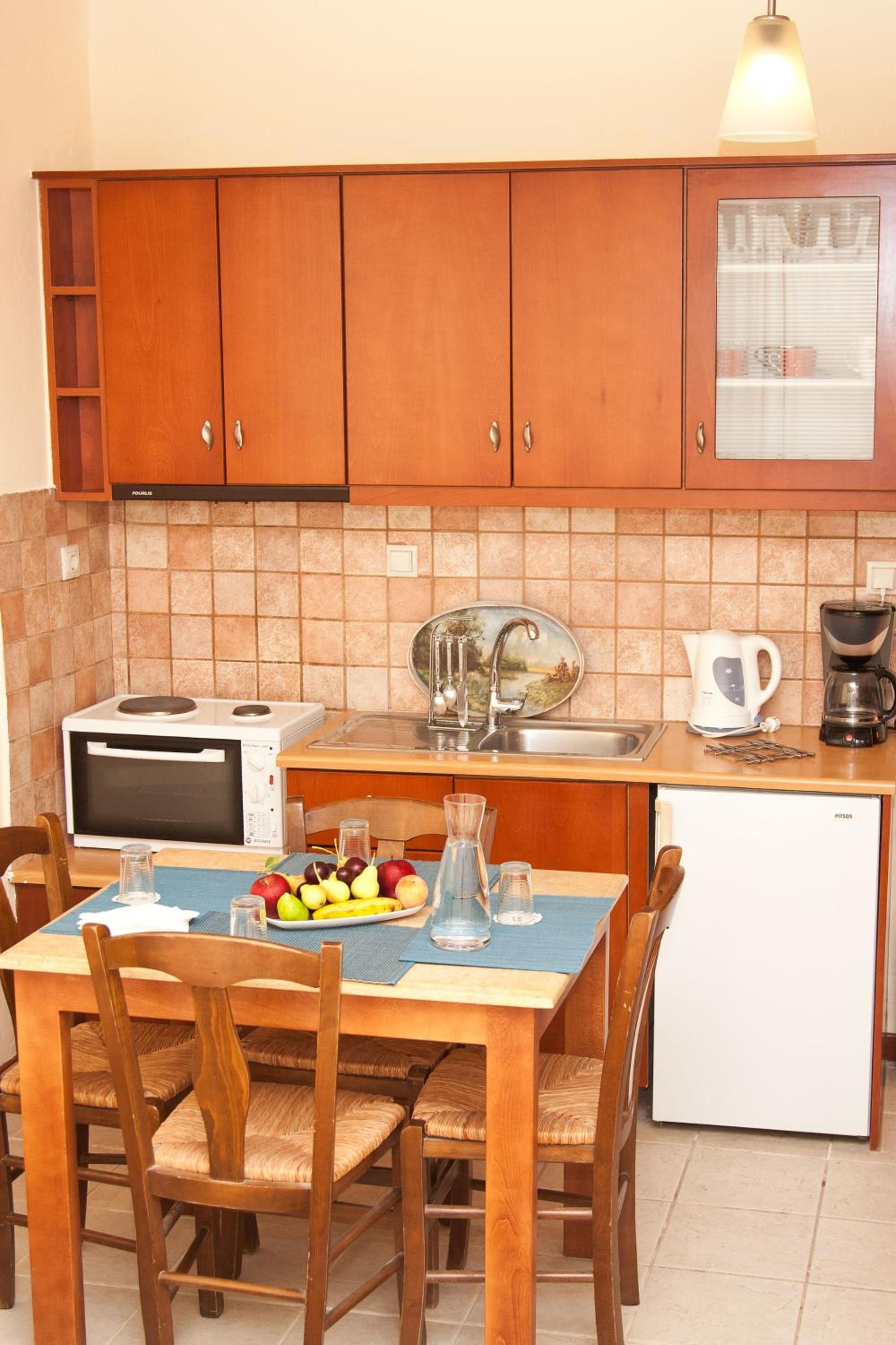 Two-Bedroom Apartment - Photo 24