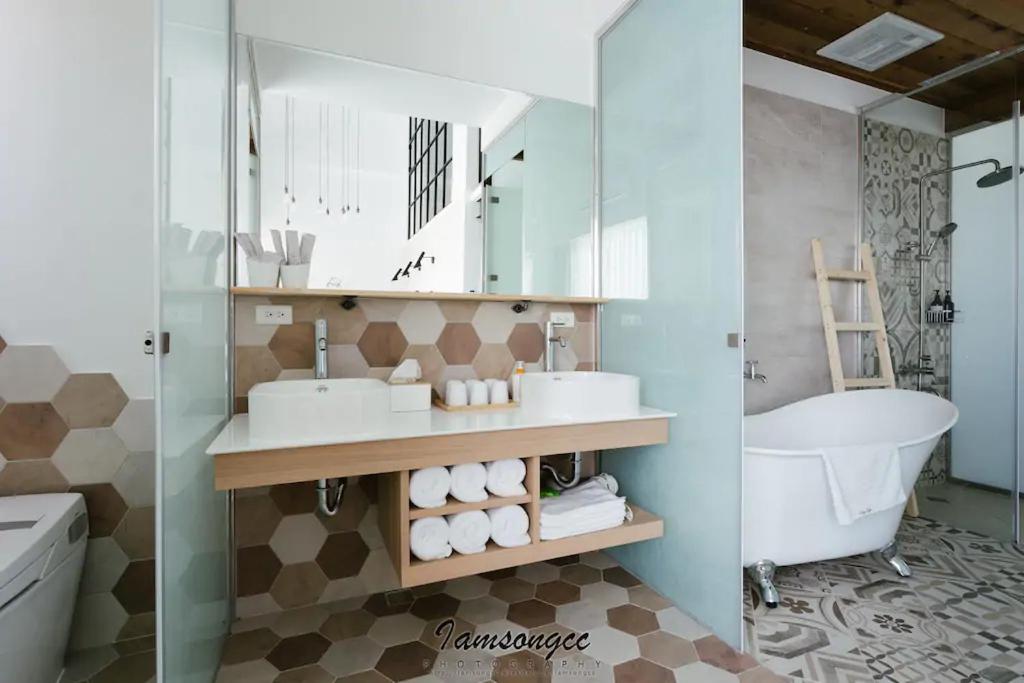 Family Room with Bath photo 3