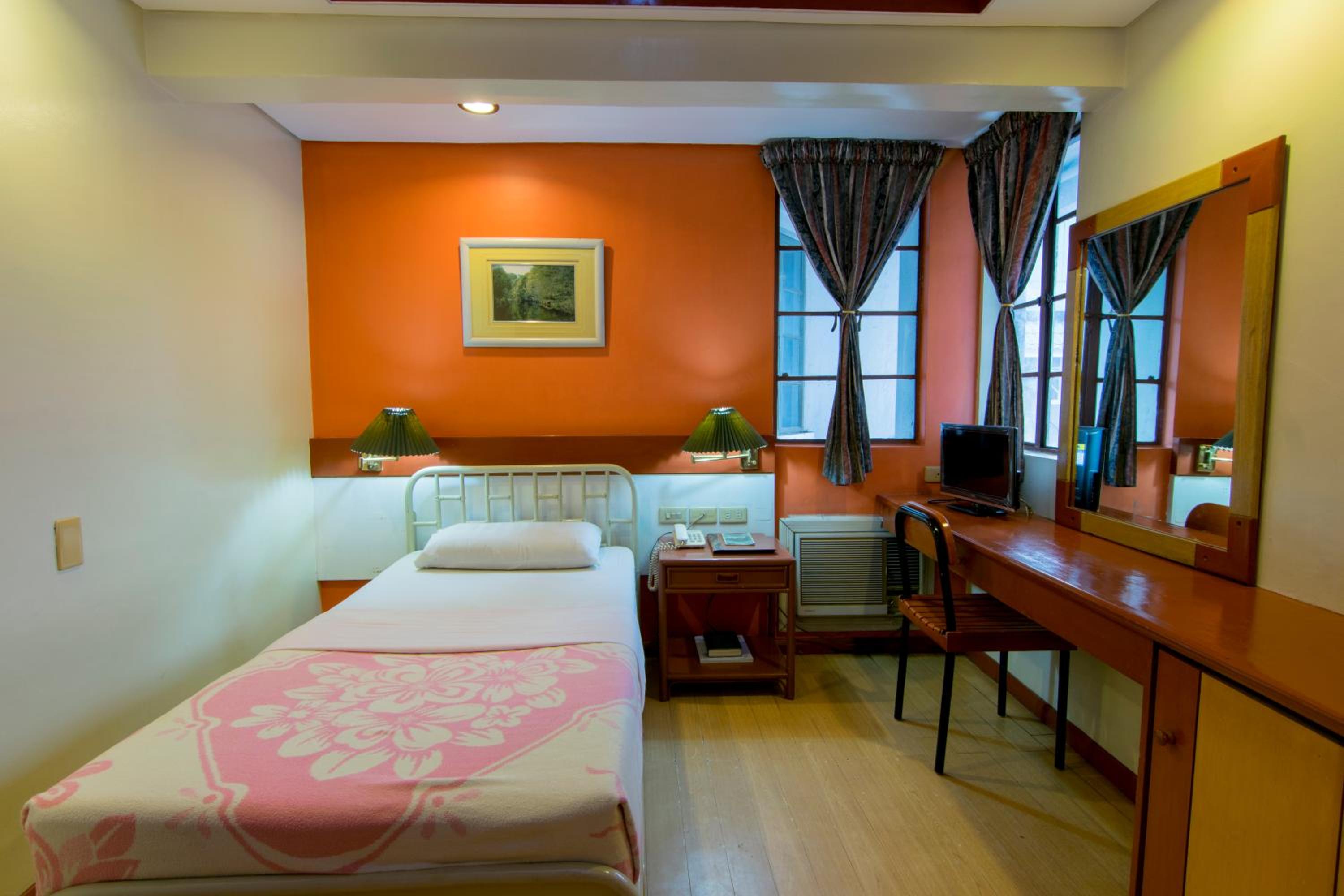 Standard Single Room photo 2