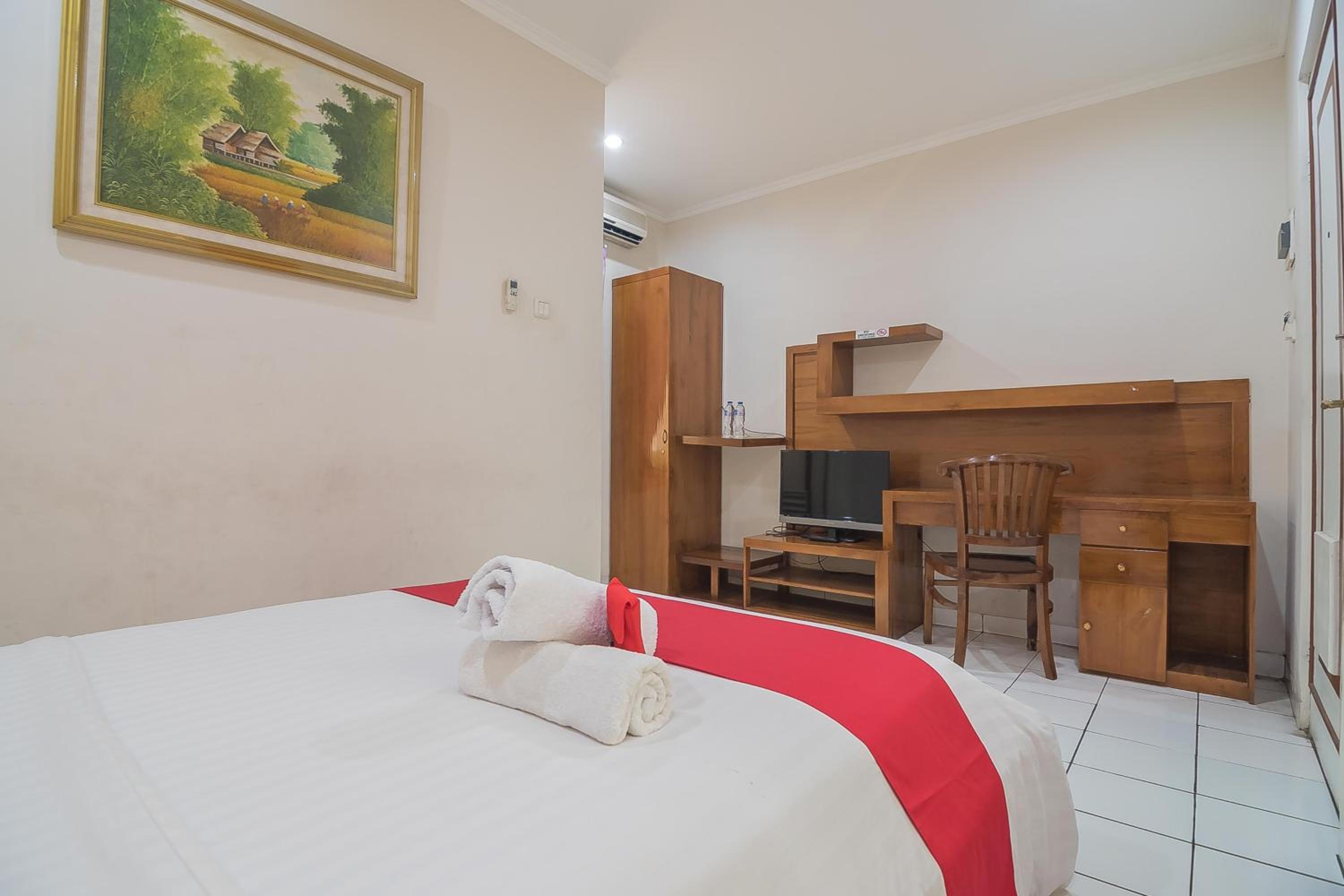 Standard Double Room - Photo 5