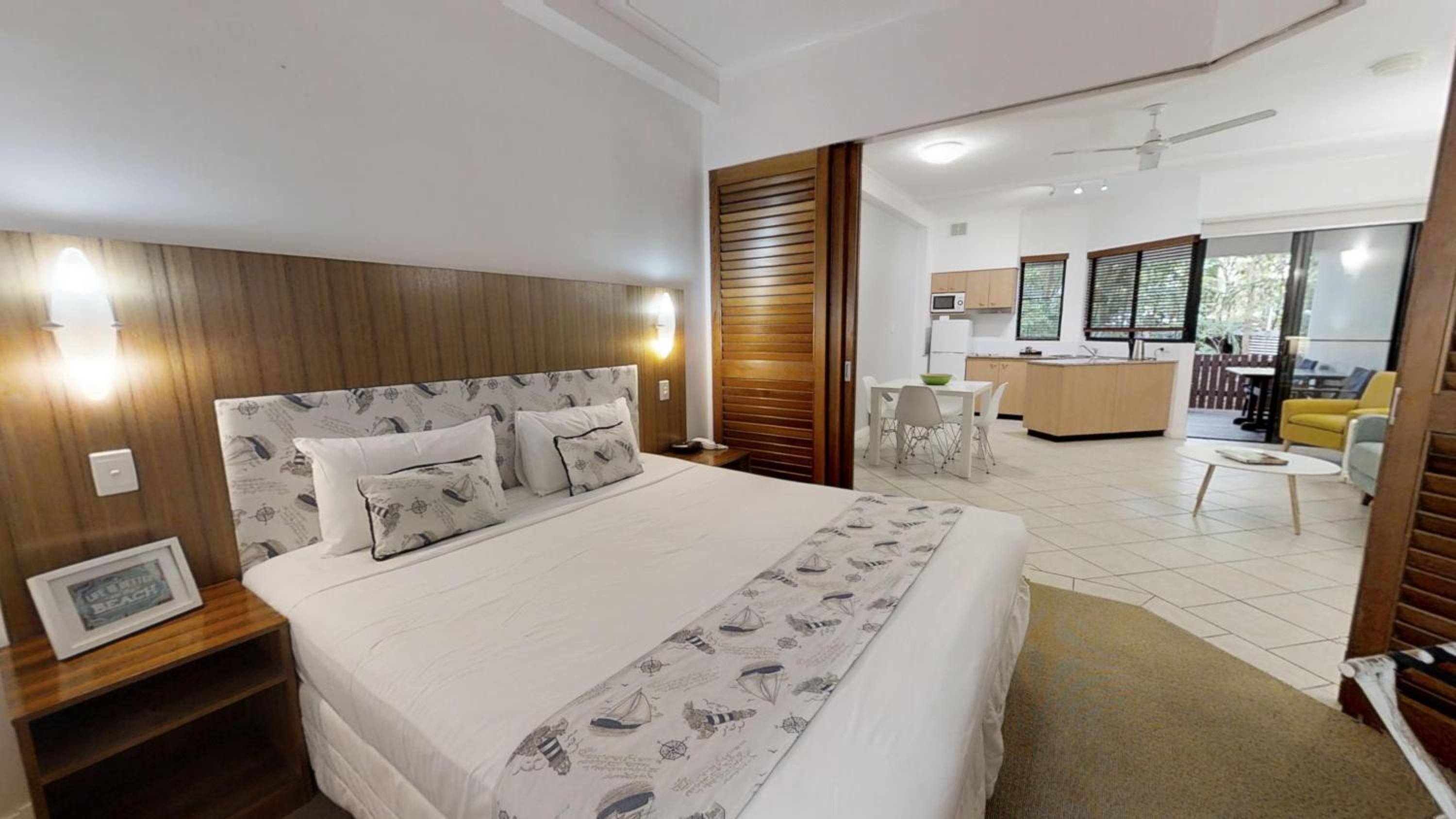 Deluxe One Bedroom Apartment - Lower Ground Floor photo 1