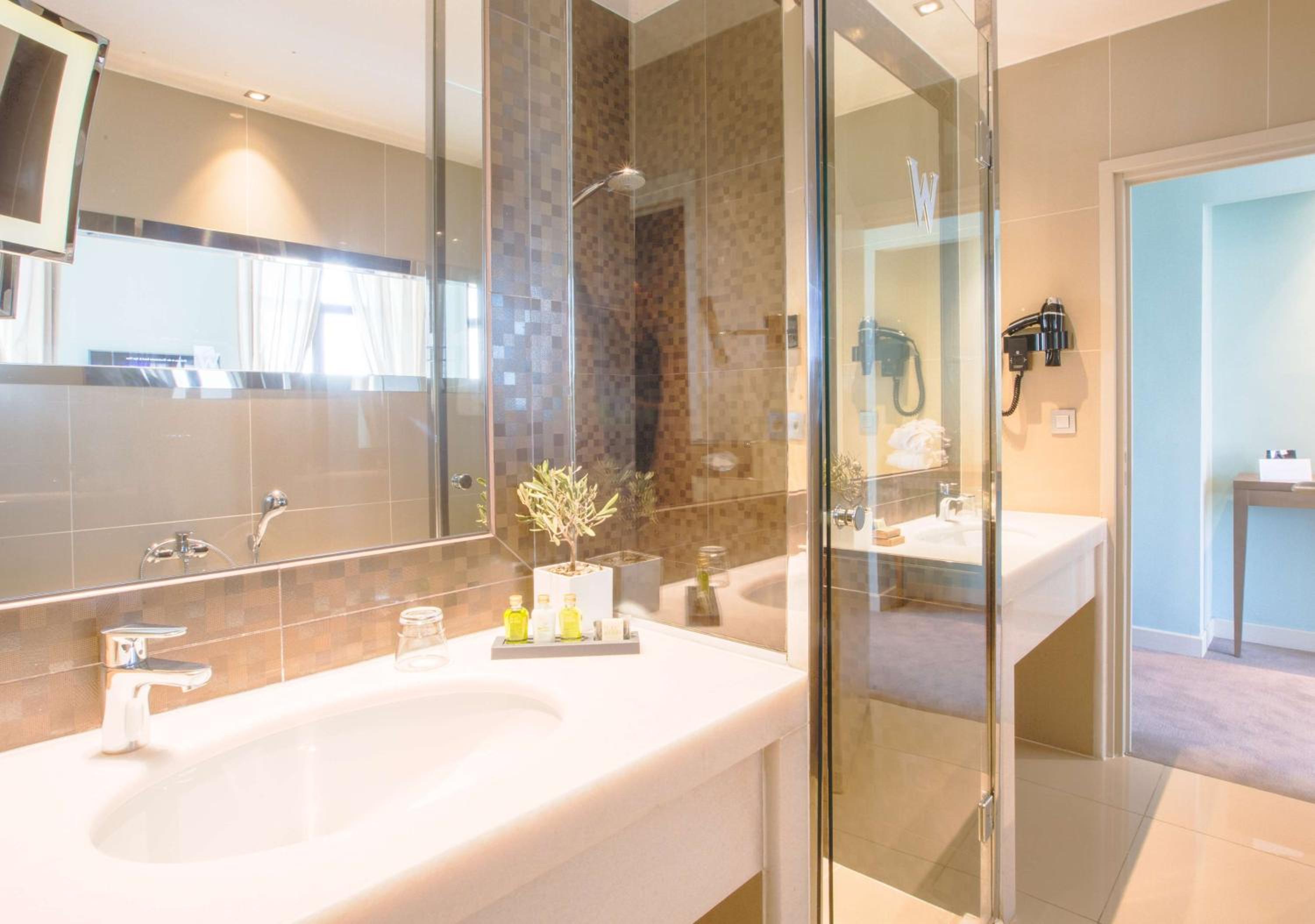 Suite Cap de Nice with balcony and Sea View