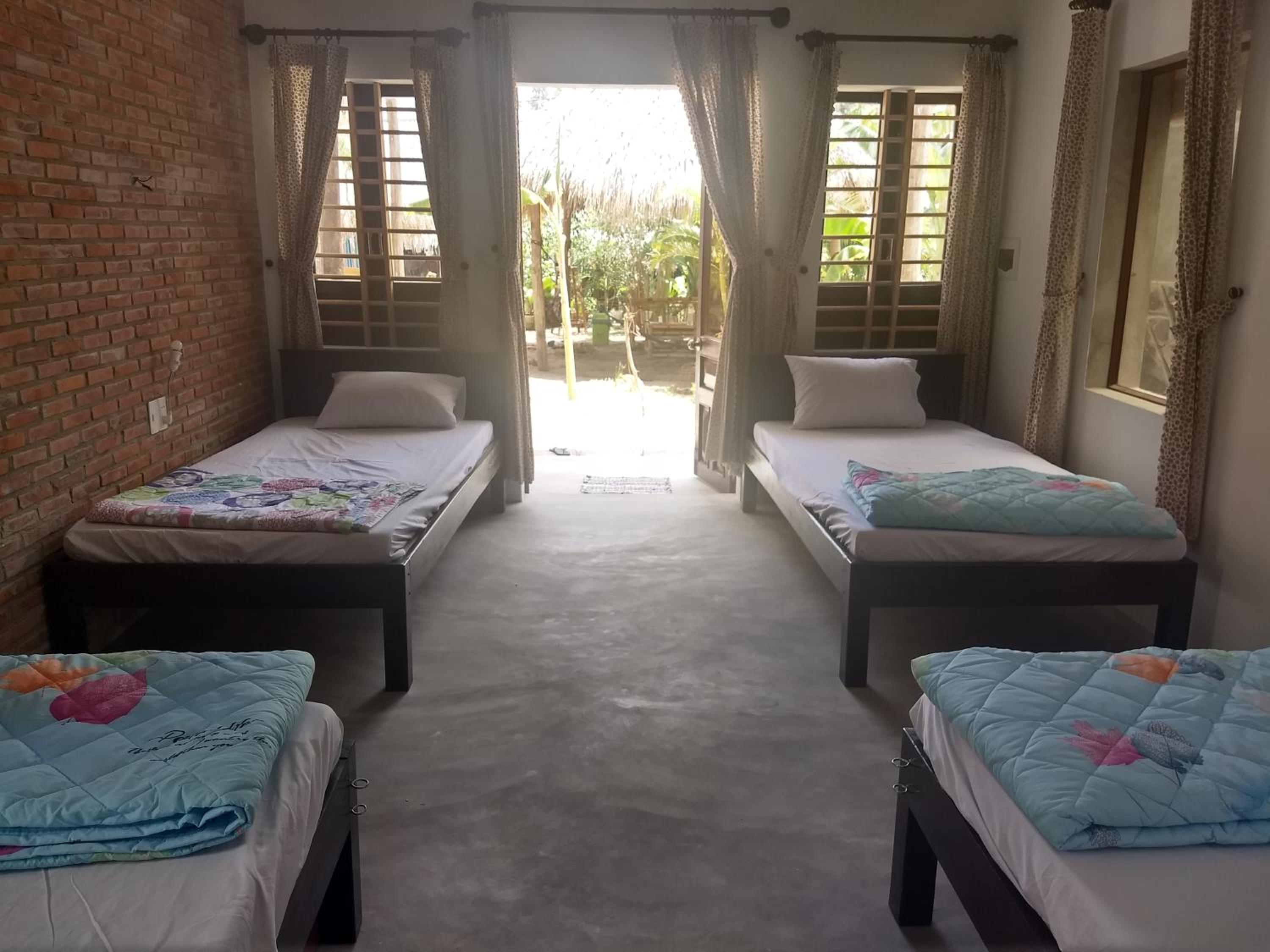 Single Bed in 4-Bed Dormitory Room