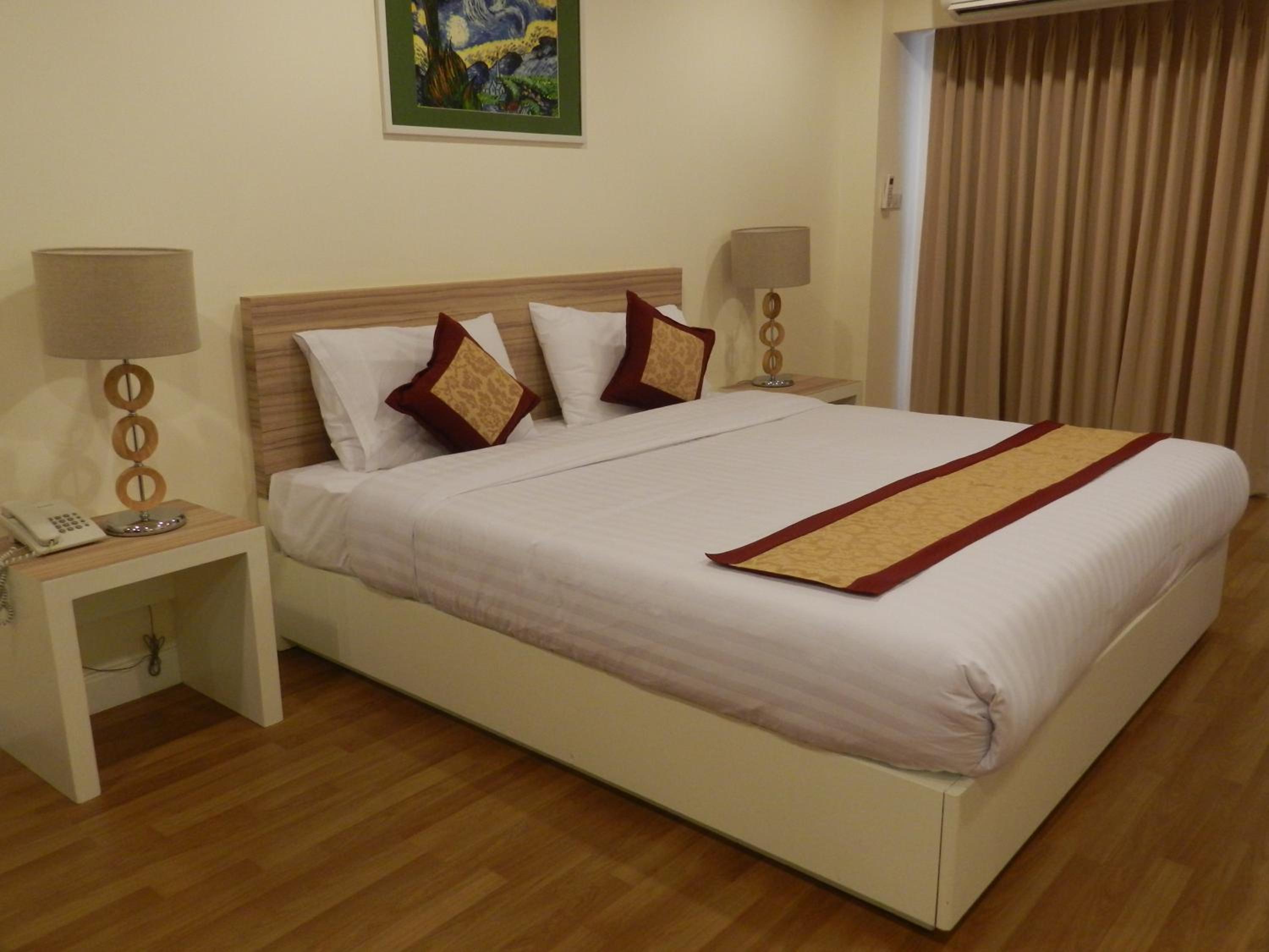 Deluxe Double or Twin Room photo 3