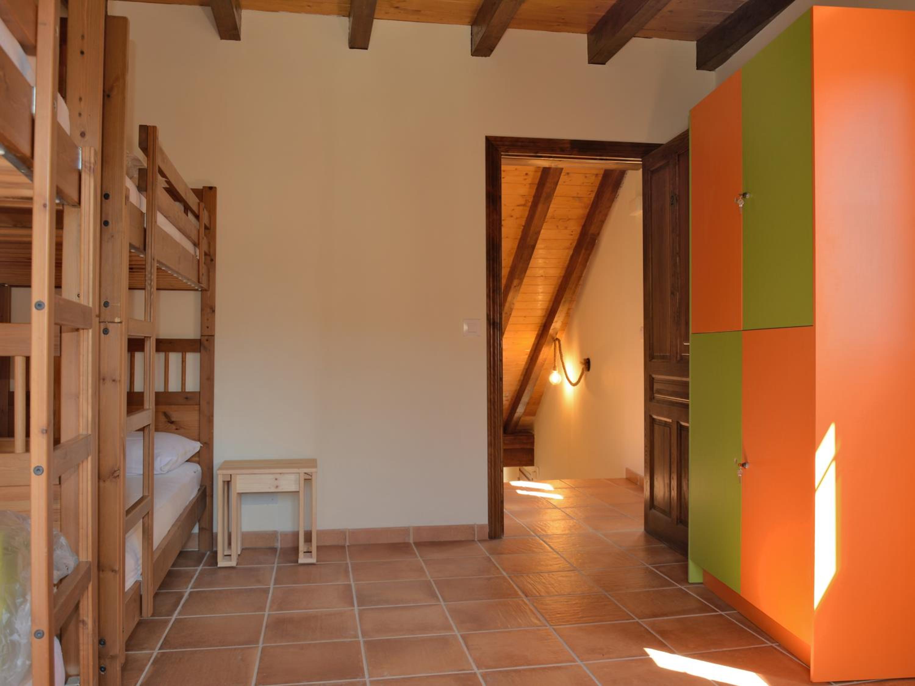 Quadruple Room with Private Bathroom photo 2