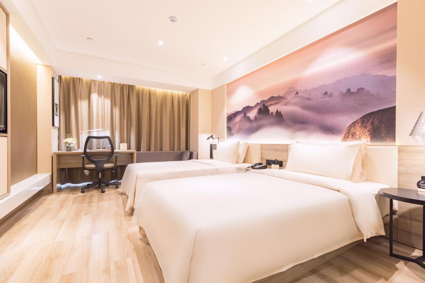 Deluxe Twin Room photo 2