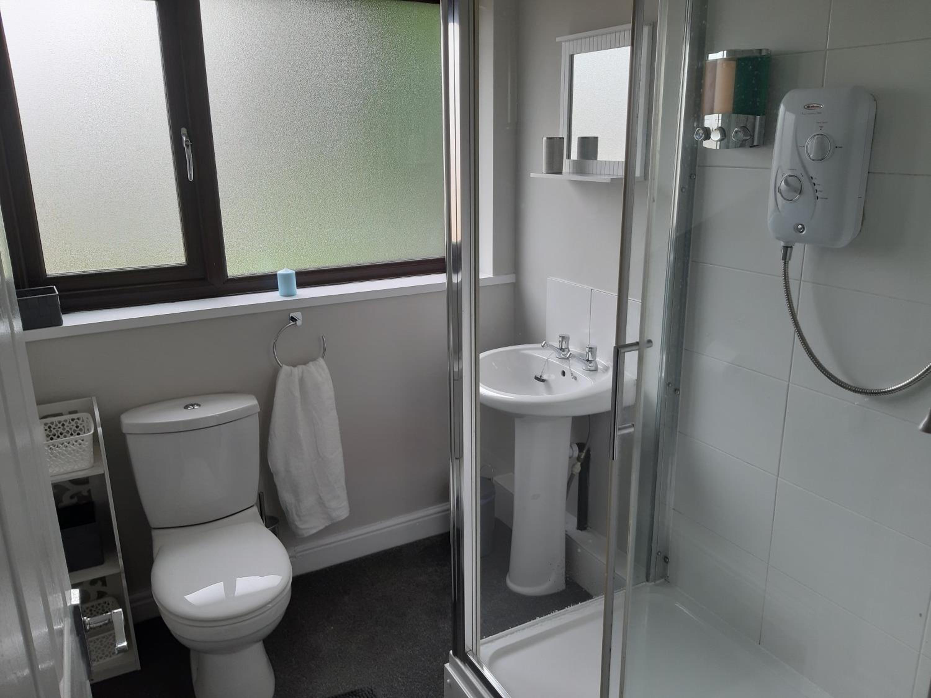 Two-Bedroom House photo 3