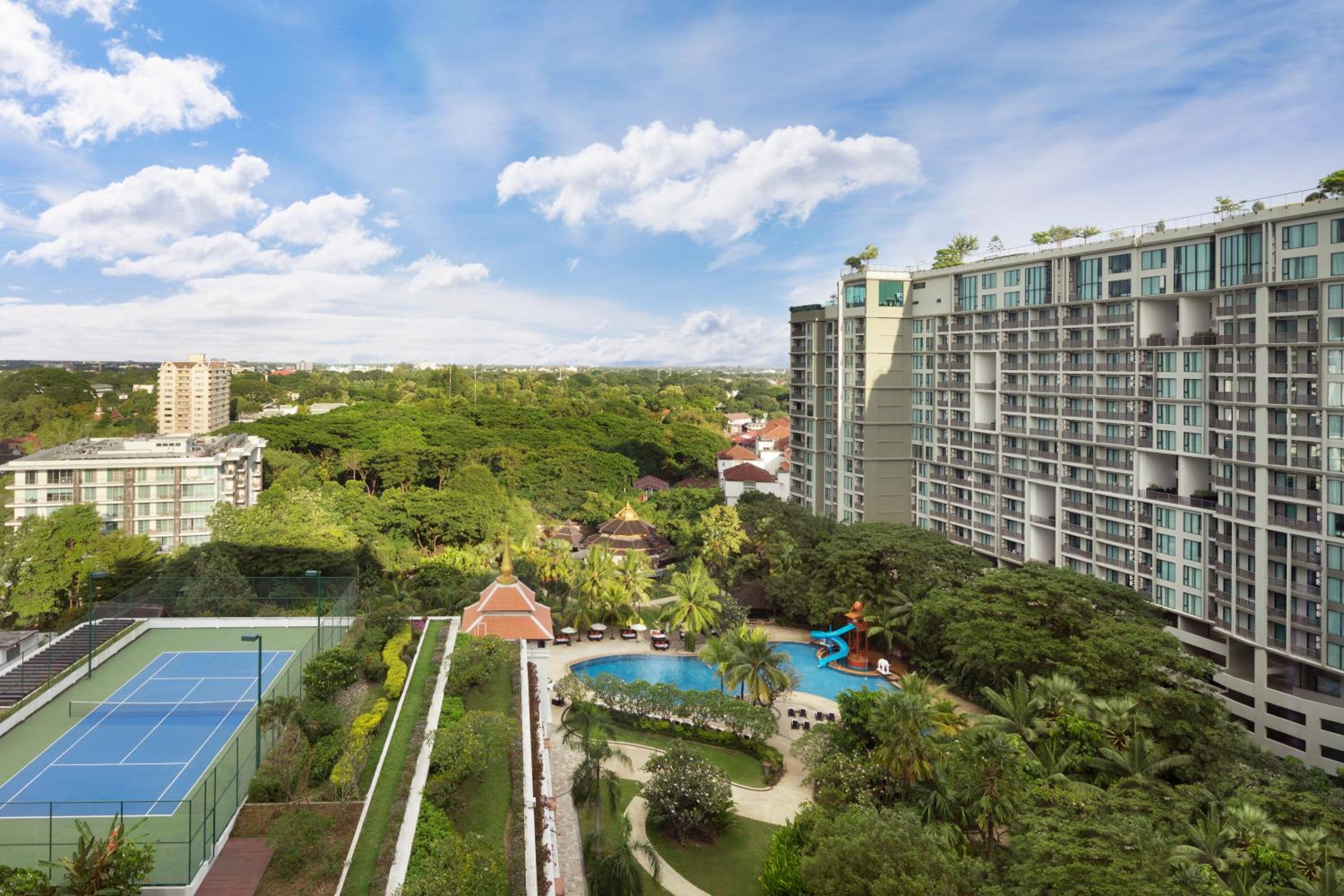 Deluxe Double Room with Pool View - Photo 2