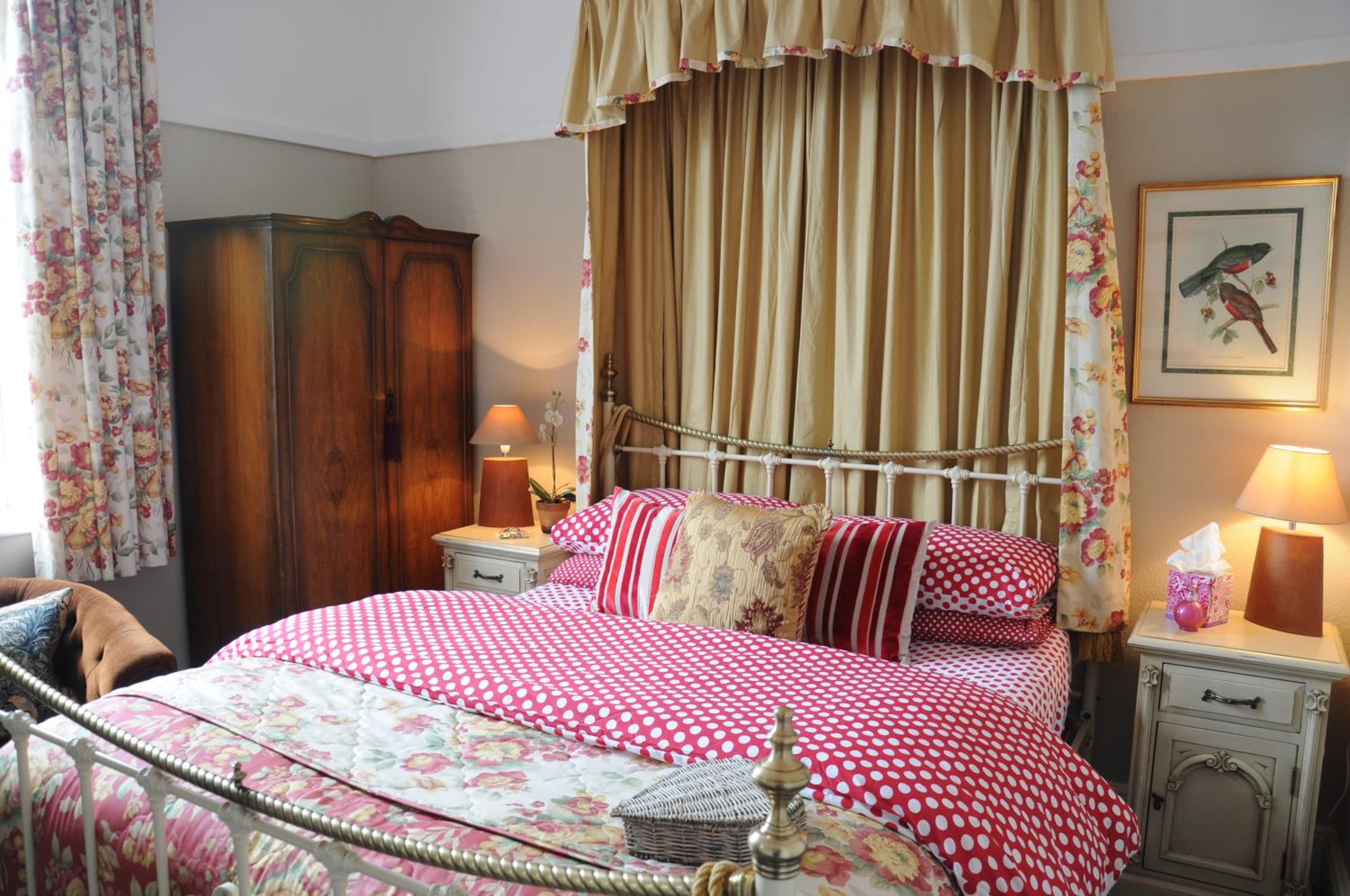 King Room with Bath Tub  photo 3