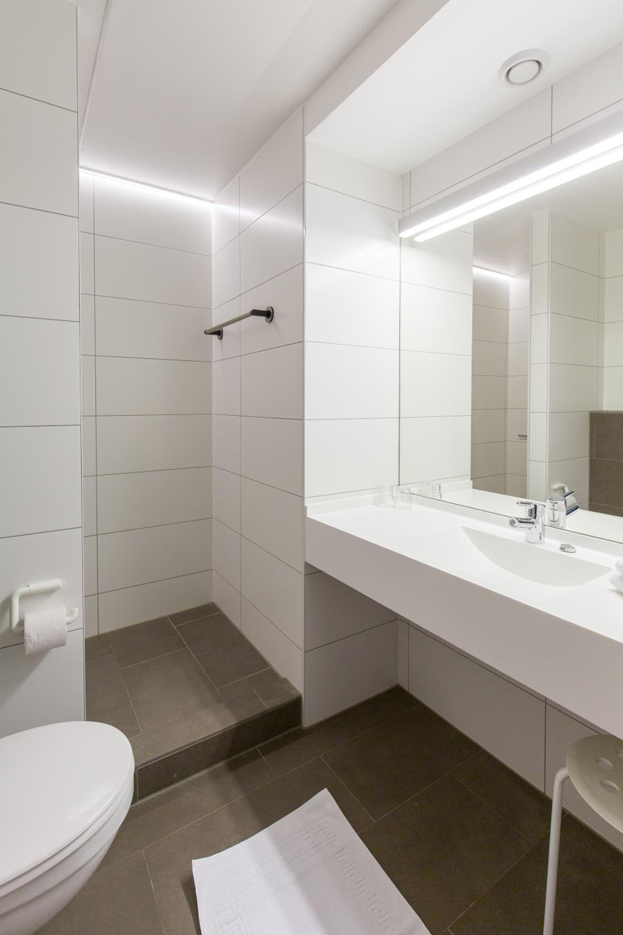 Double or Twin Room photo 3