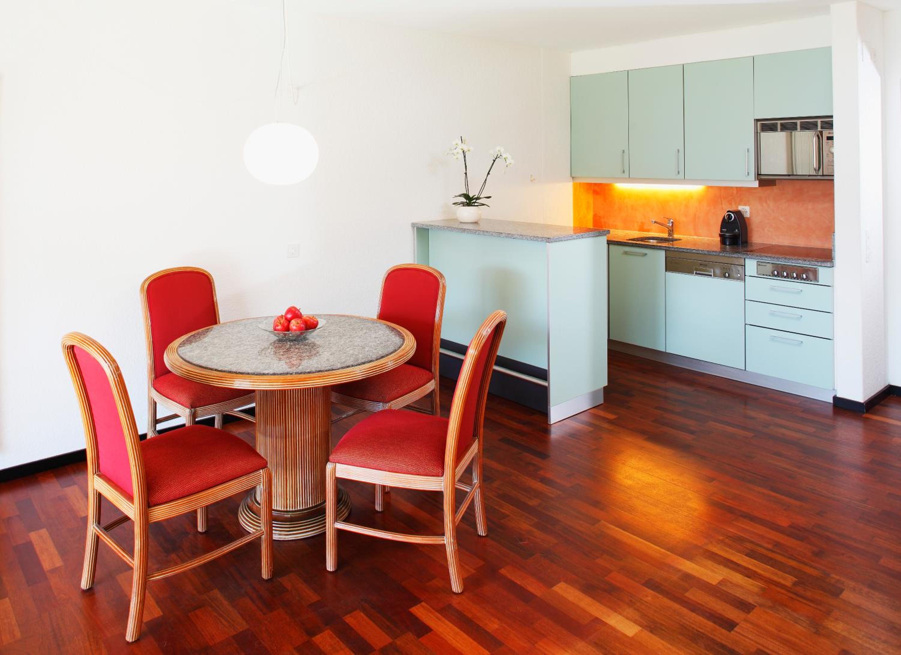 Two-Bedroom Comfort Apartment - Photo 4