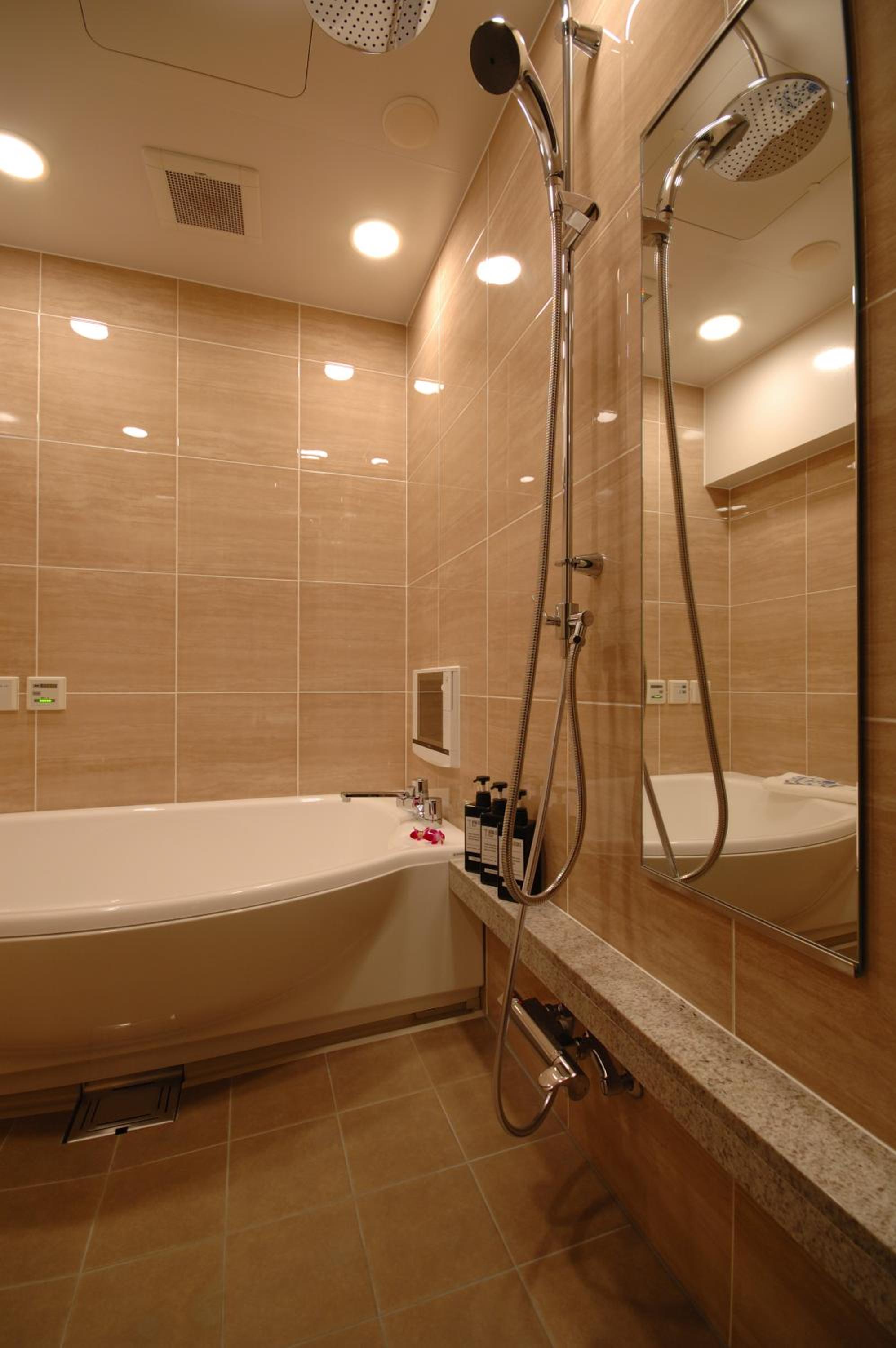 Economy Double Room photo 2