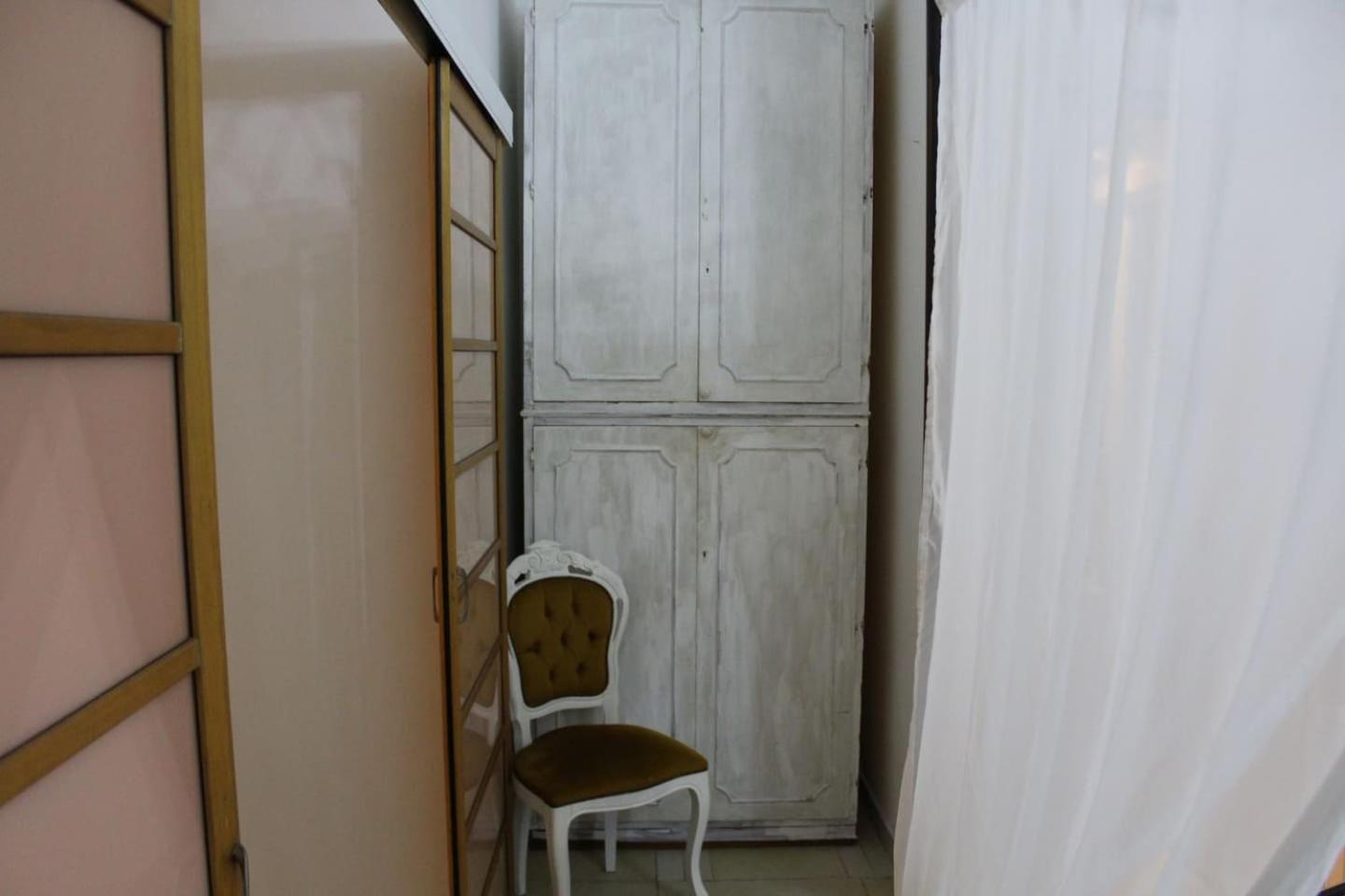 One-Bedroom Apartment - Photo 8