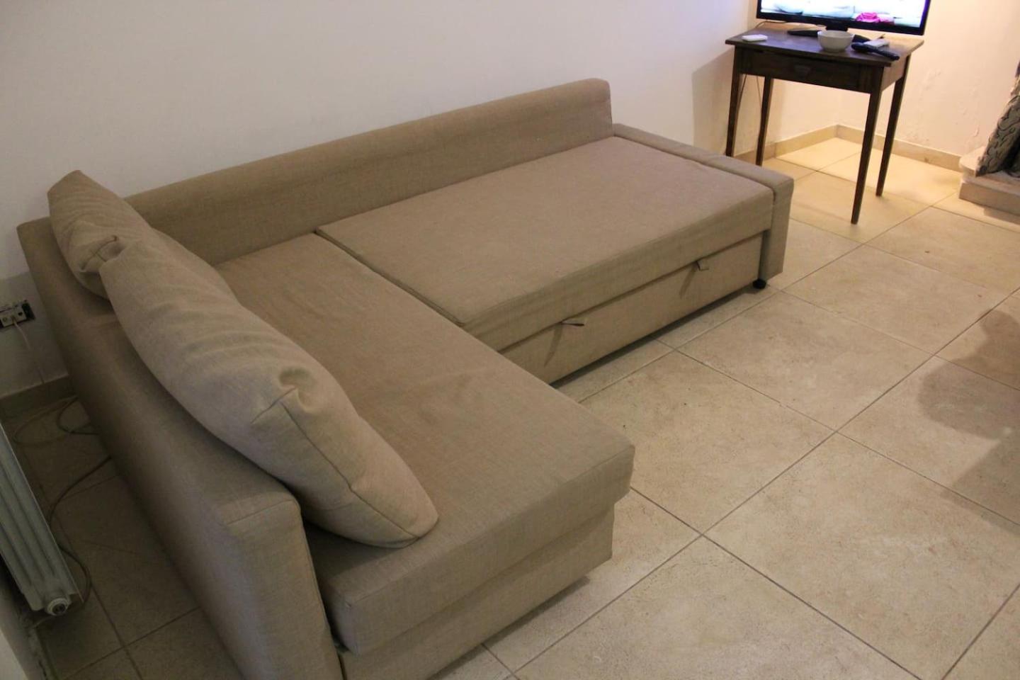One-Bedroom Apartment - Photo 7