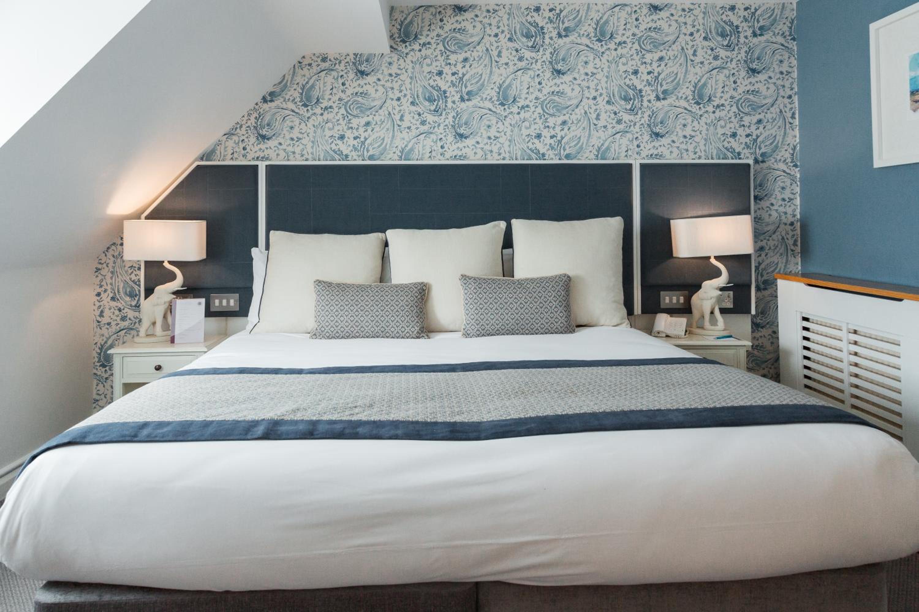 Standard Double Room - Photo 7