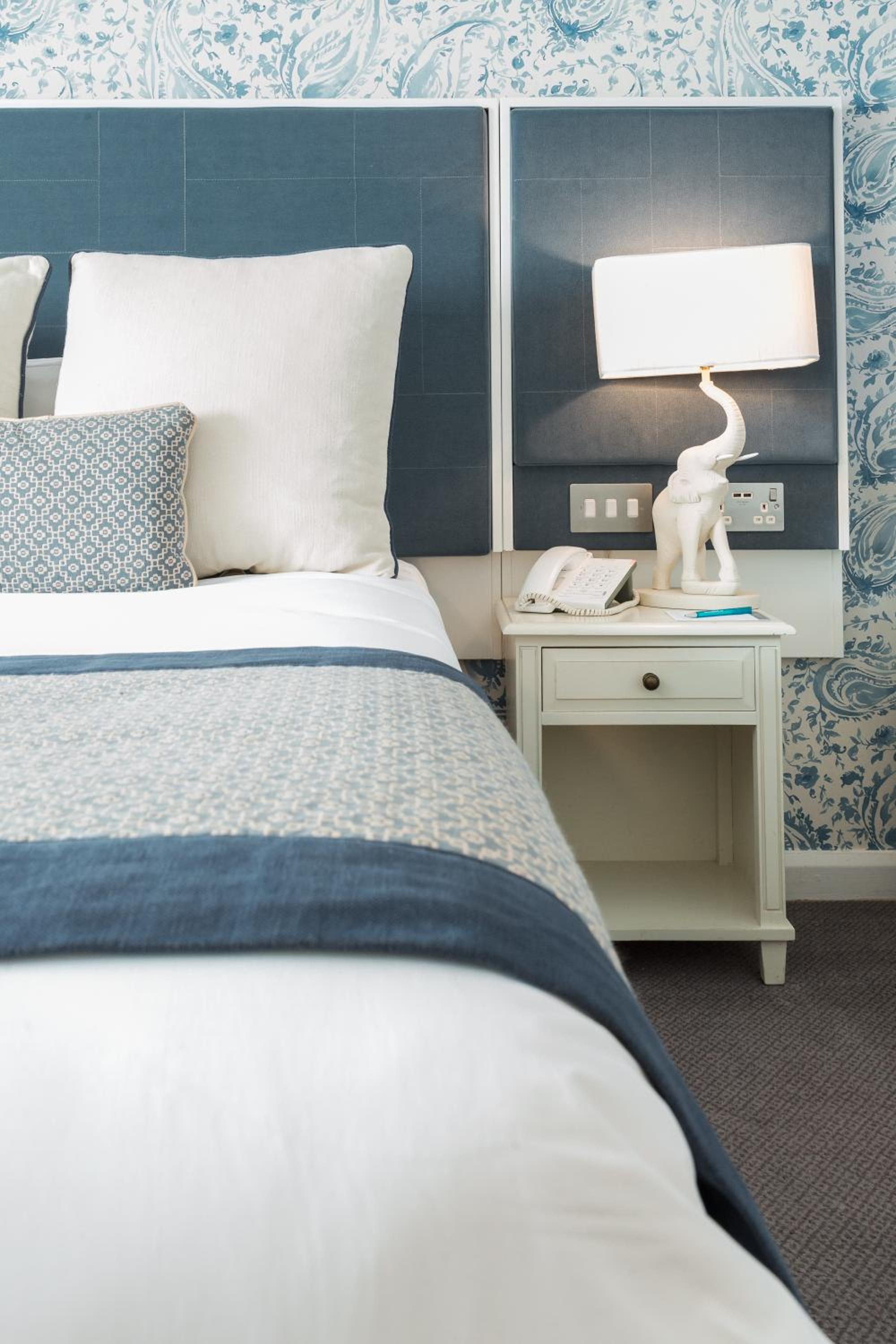 Standard Double Room - Photo 11