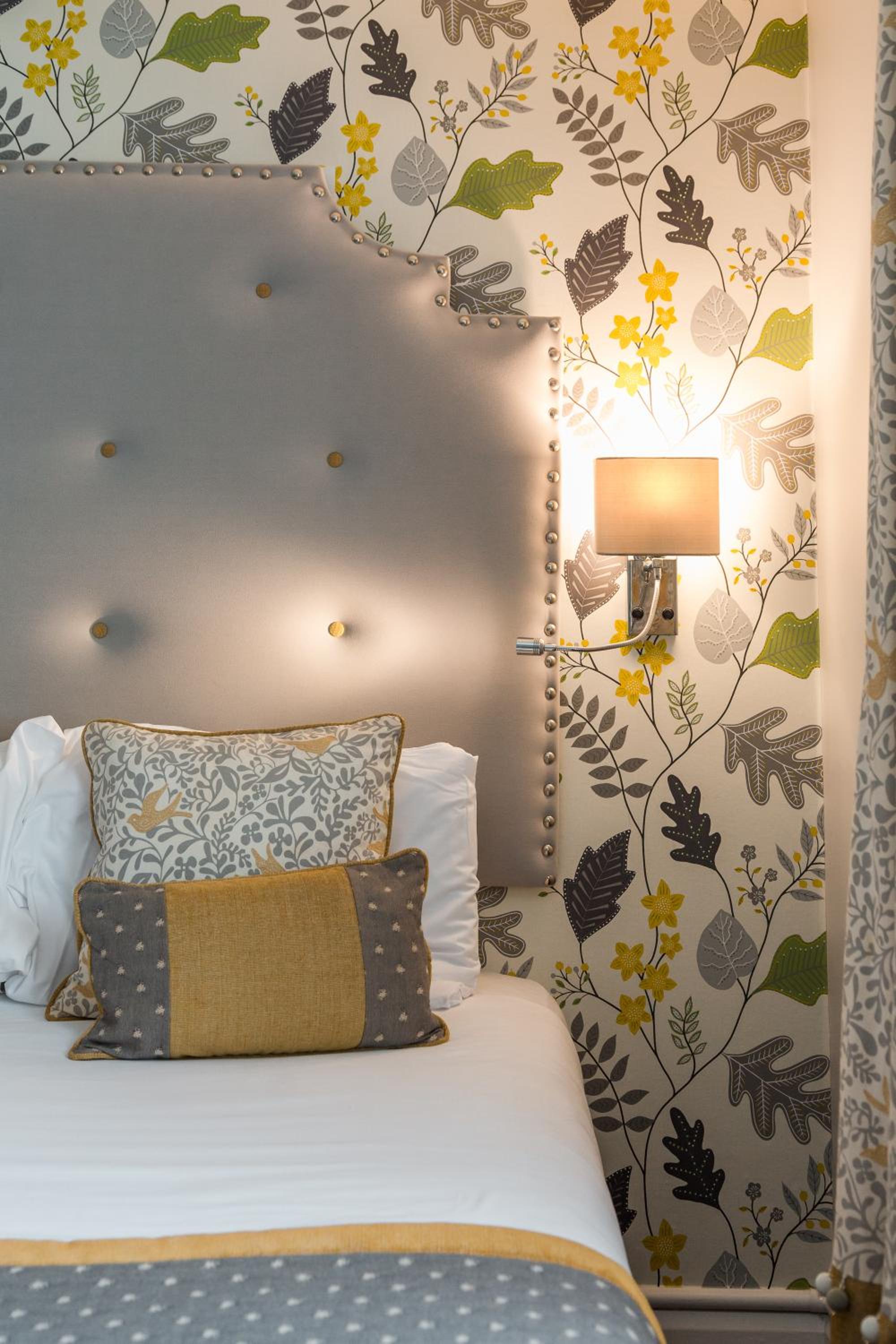 Deluxe Double Room with Two Double Beds - Photo 2