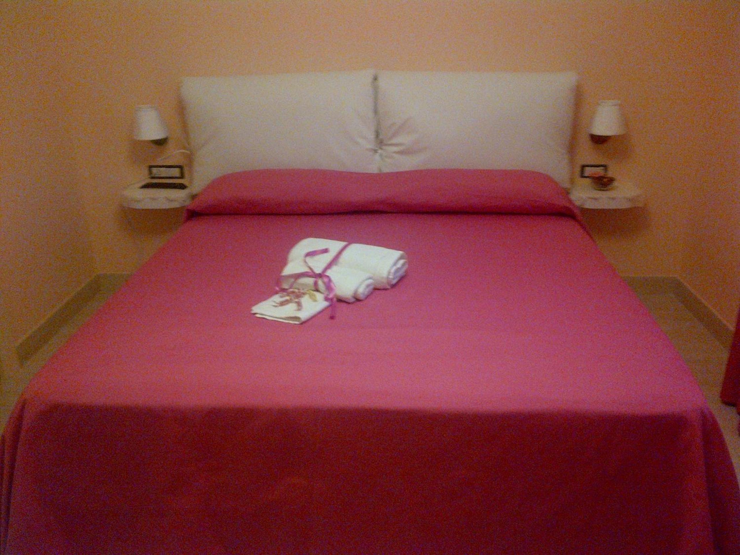 Double Room - Photo 23
