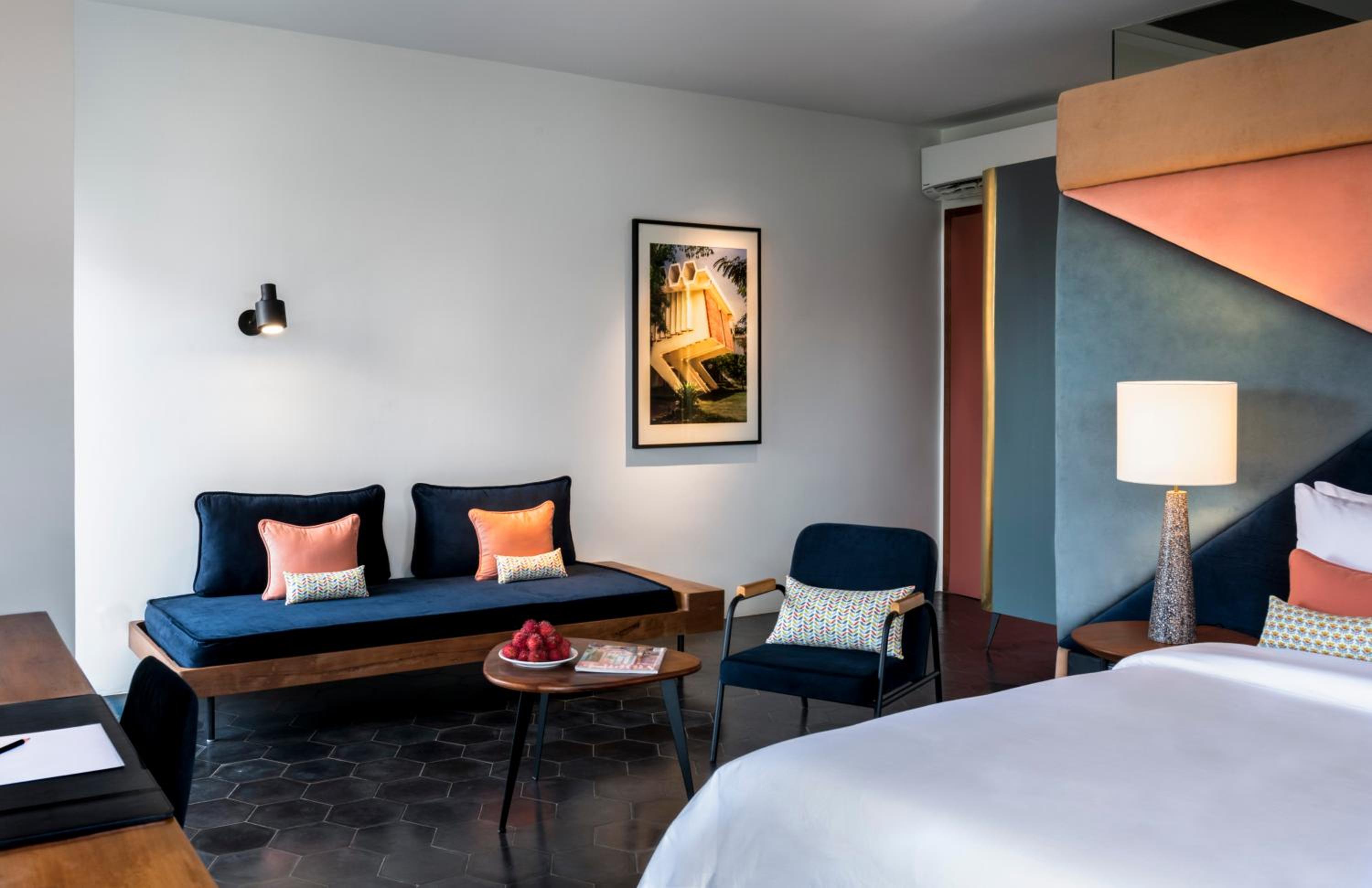 Deluxe Triple Room with Pool View photo 2